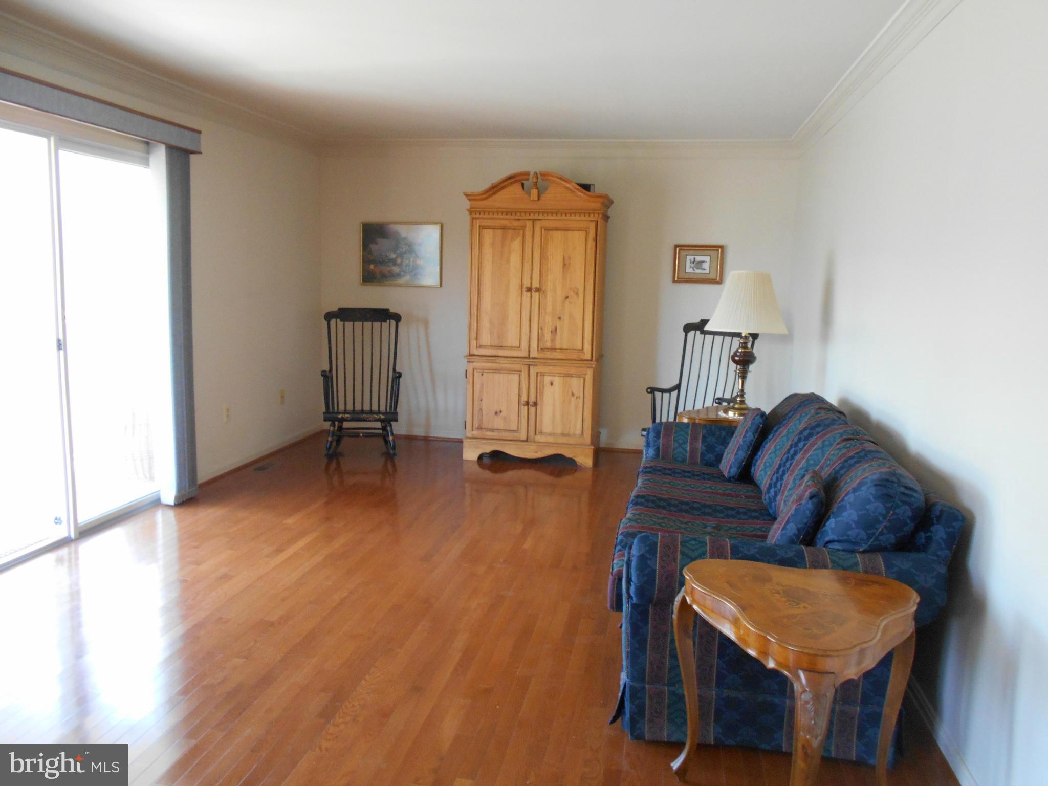 SEVEN OAKS - Residential