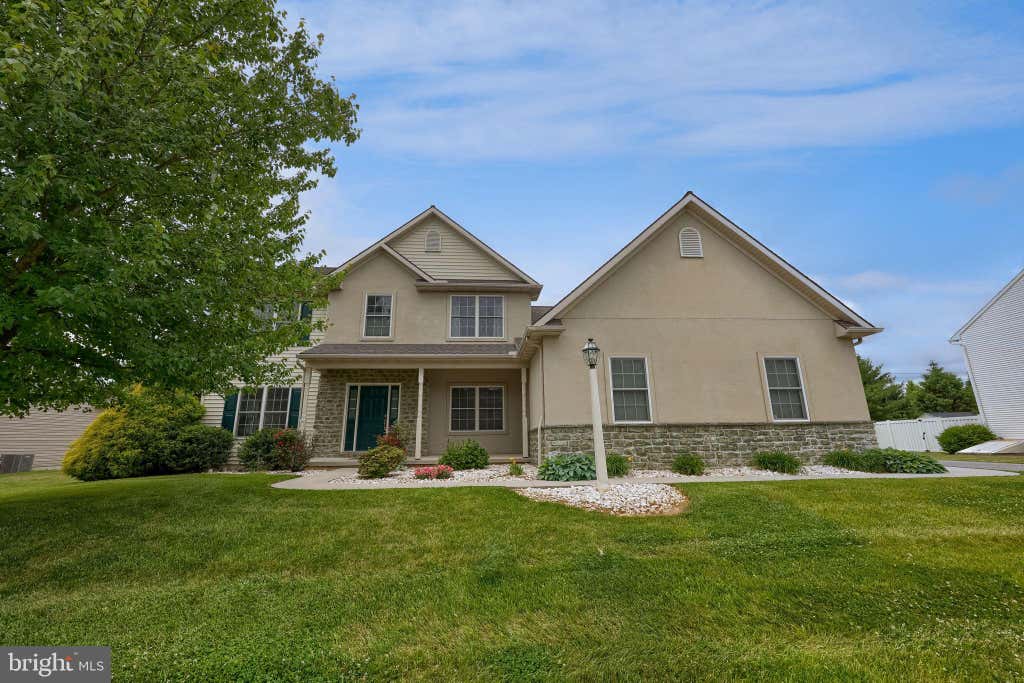 Photo of 20 Lewiston Circle, LANCASTER, PA 17601 (MLS # PALA2089816)