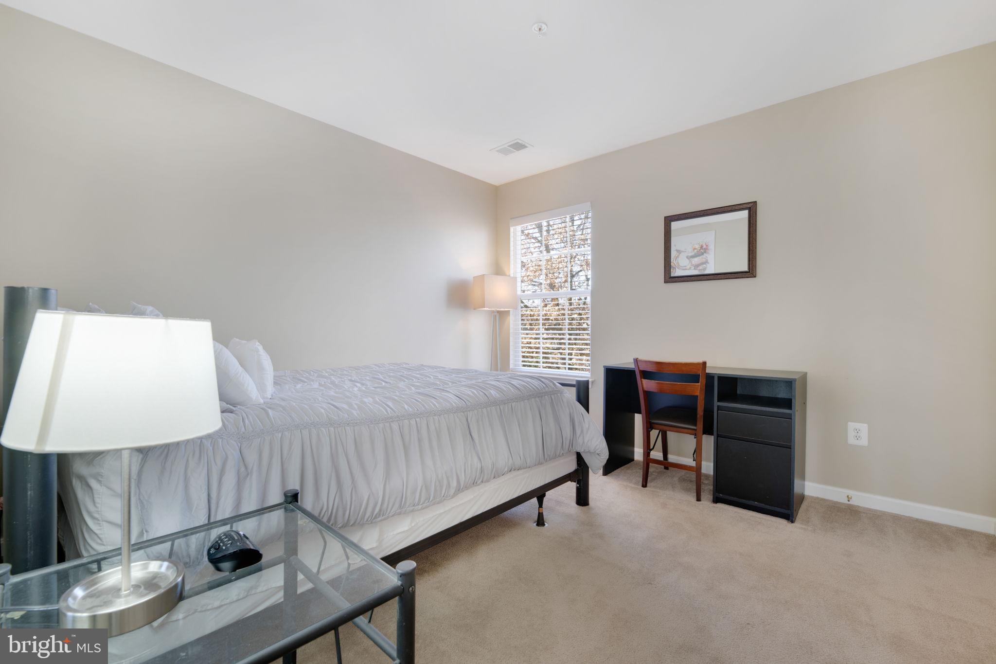 TANTALLON SQUARE - Residential