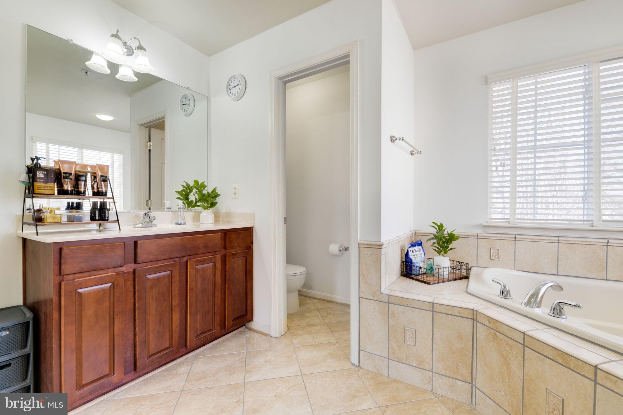 TANTALLON SQUARE - Residential