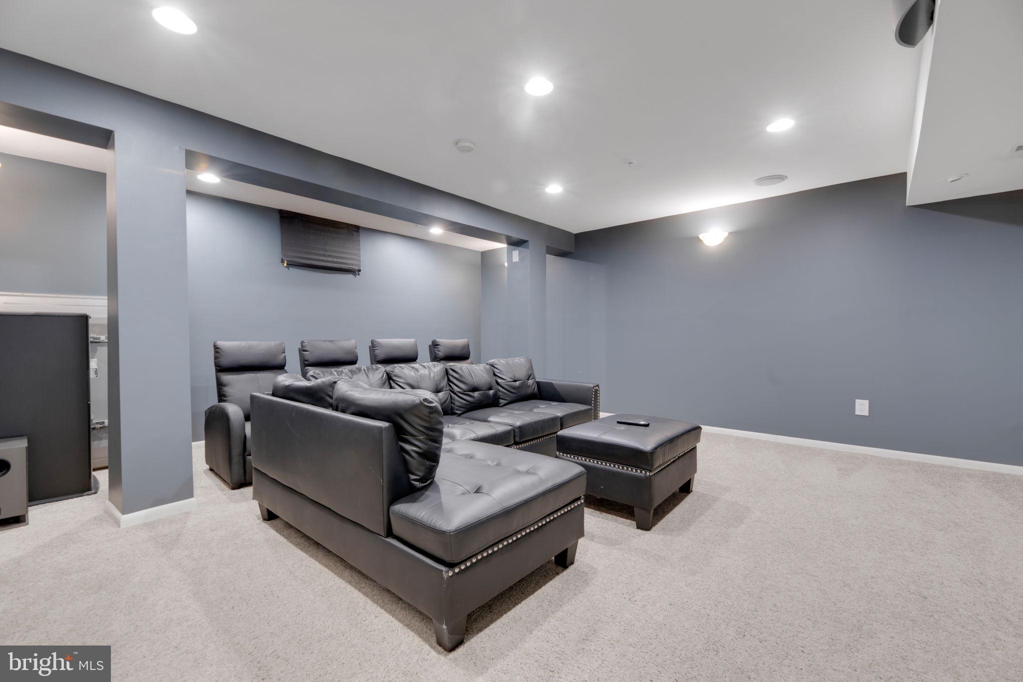 TANTALLON SQUARE - Residential