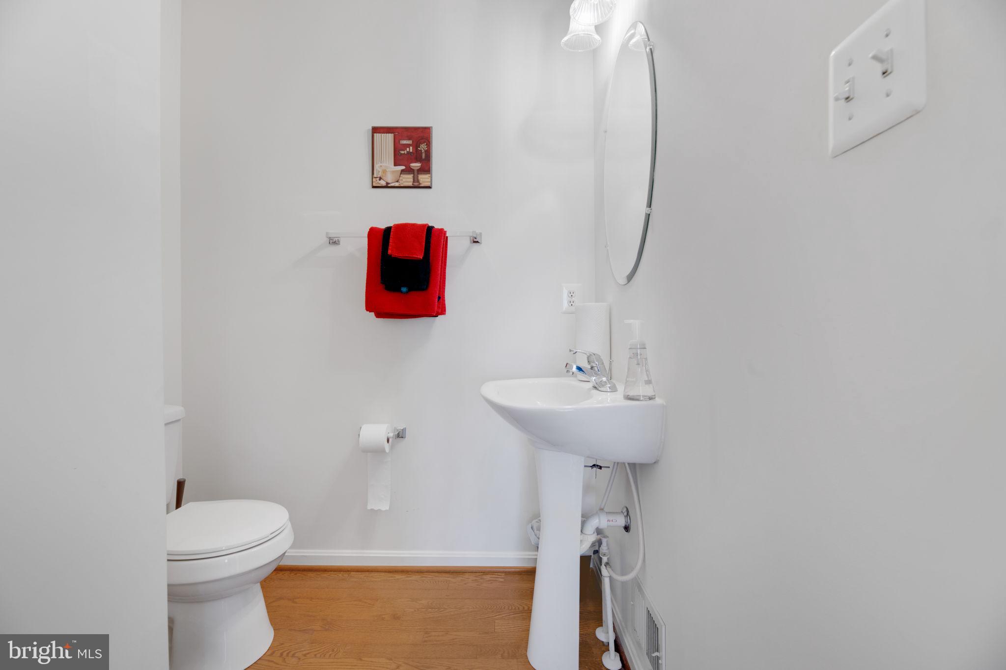 TANTALLON SQUARE - Residential