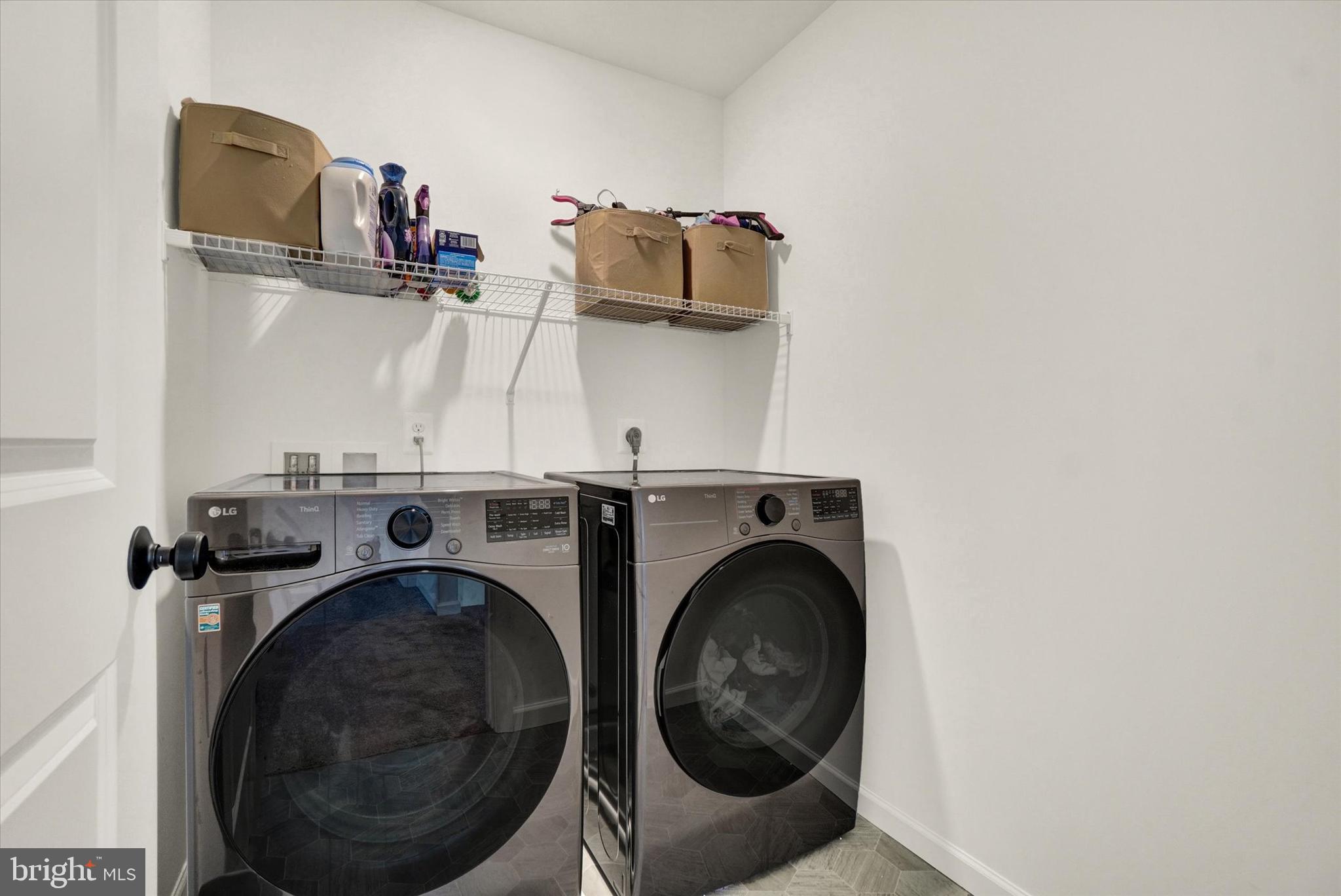 KURTZ SCHOOL VILLAS - Residential