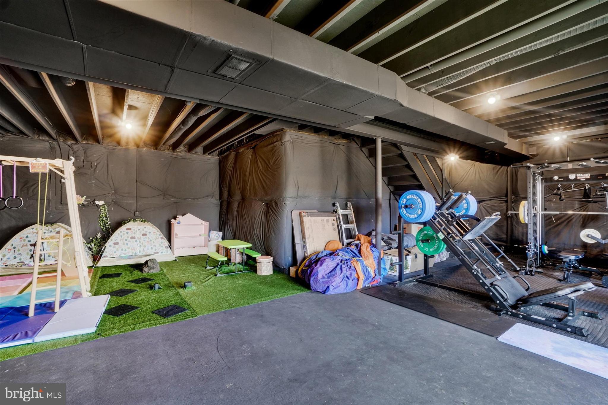 KURTZ SCHOOL VILLAS - Residential