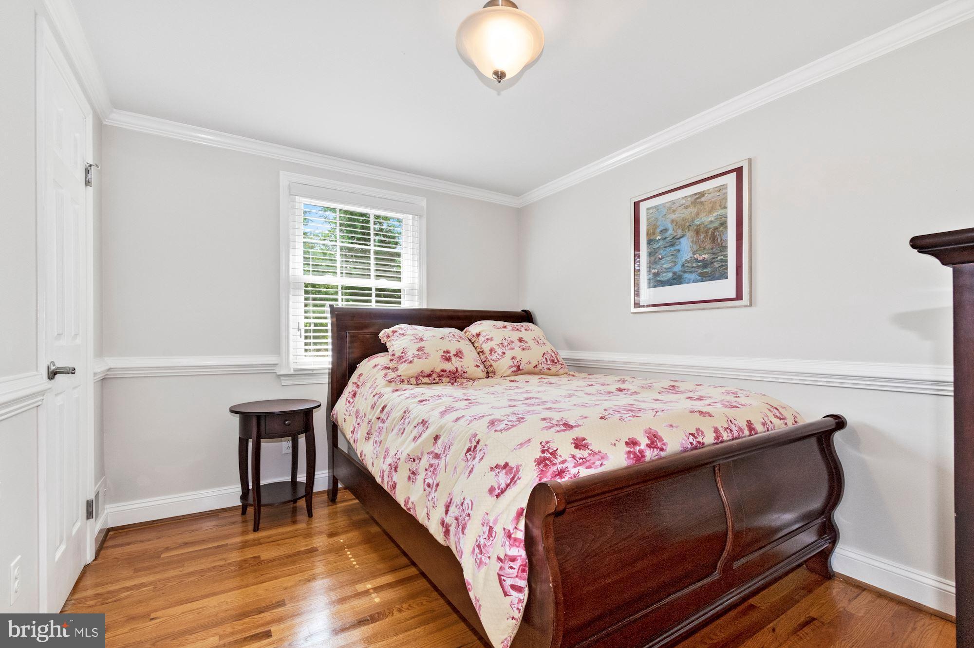 MONTGOMERY SQUARE - Residential Lease