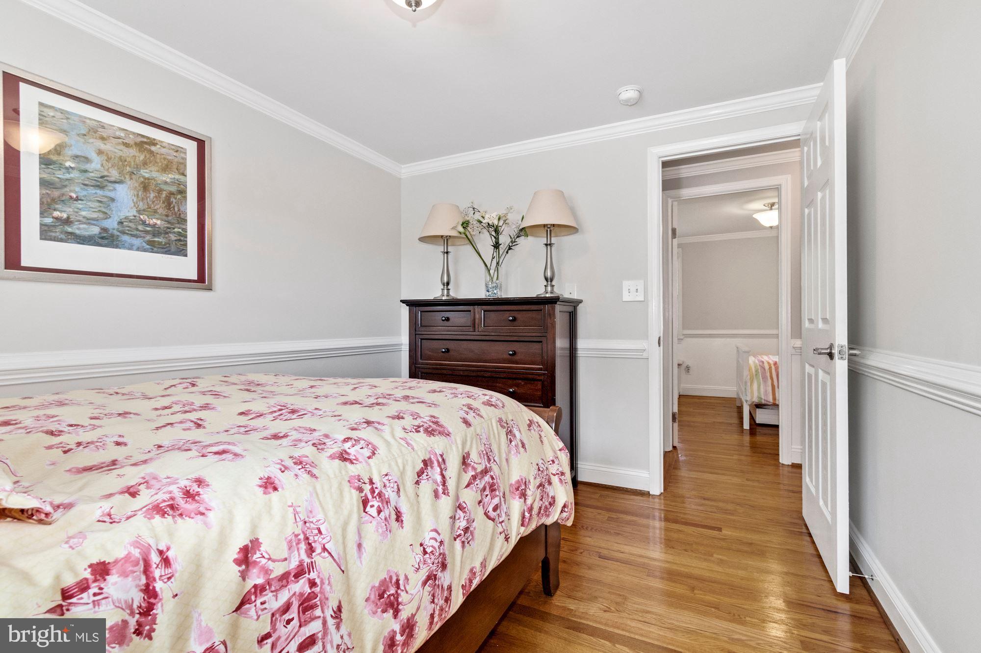 MONTGOMERY SQUARE - Residential Lease