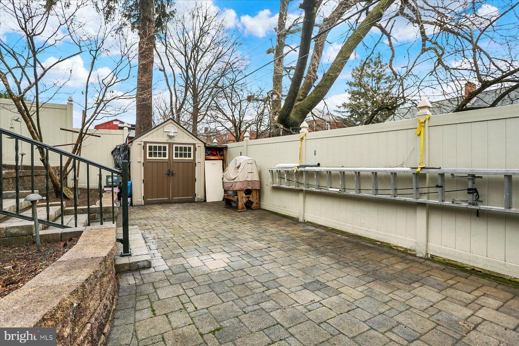 Photo of 2980 Croyden Road, HARRISBURG, PA 17104 (MLS # PADA2057286)