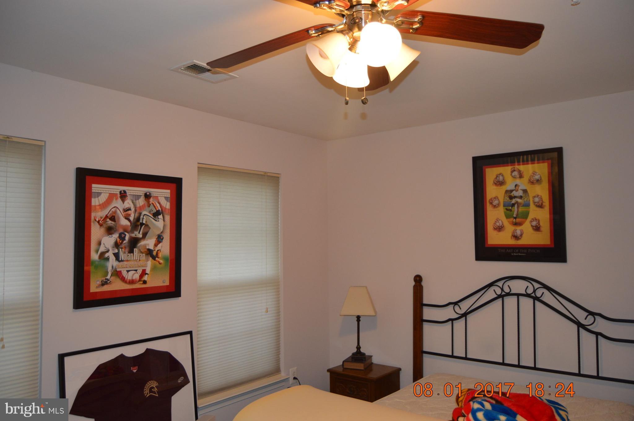 CROSS CREEK CLUB - Residential Lease