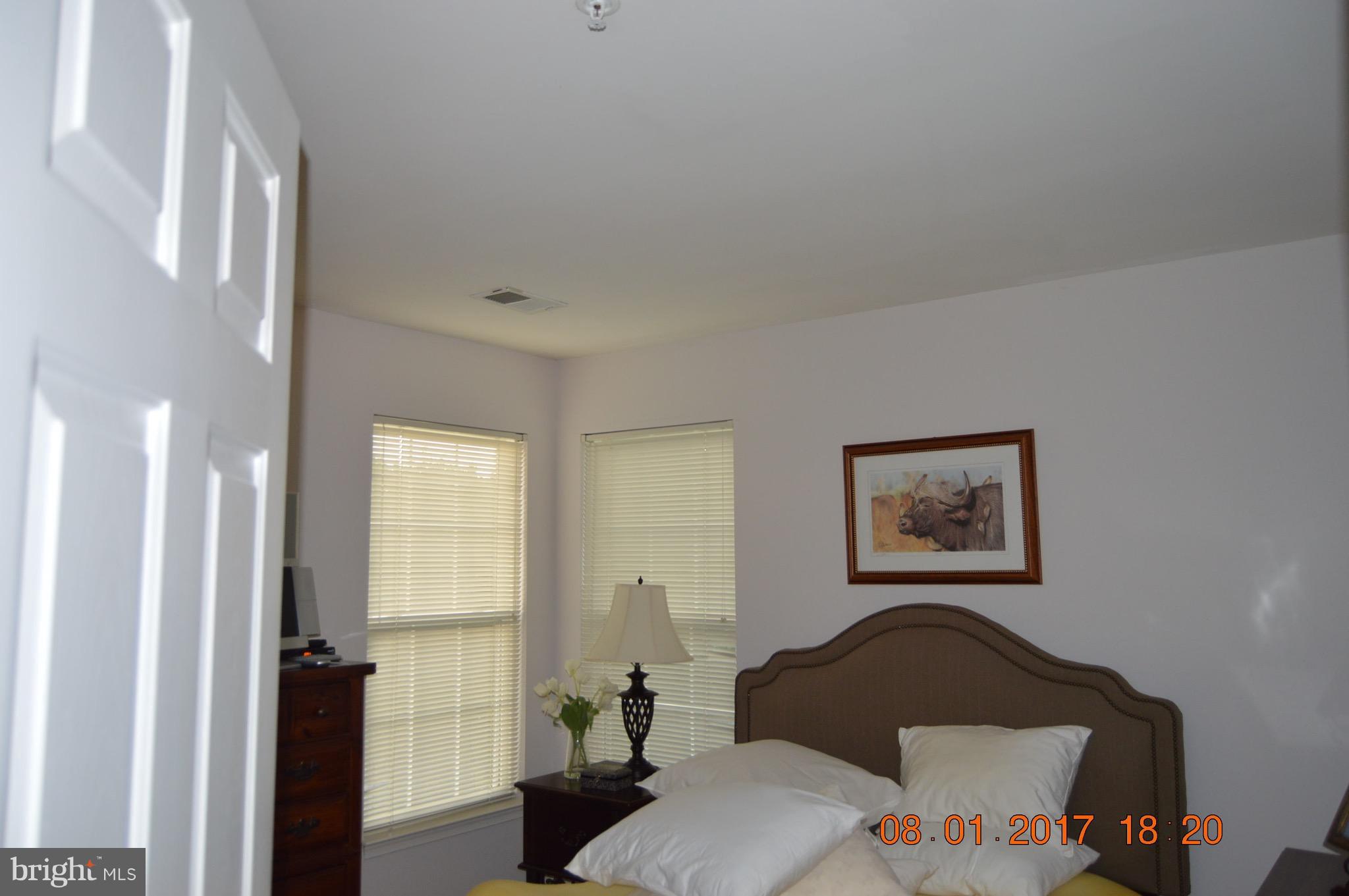 CROSS CREEK CLUB - Residential Lease