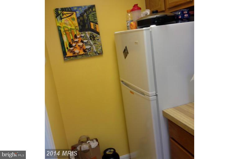 COLONIAL VILLAGE - Residential Lease