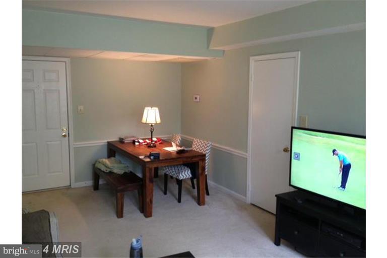 COLONIAL VILLAGE - Residential Lease