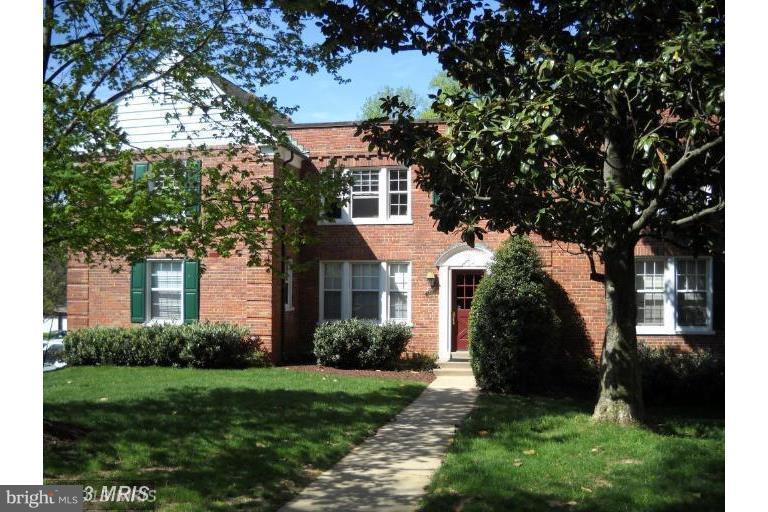 COLONIAL VILLAGE - Residential Lease