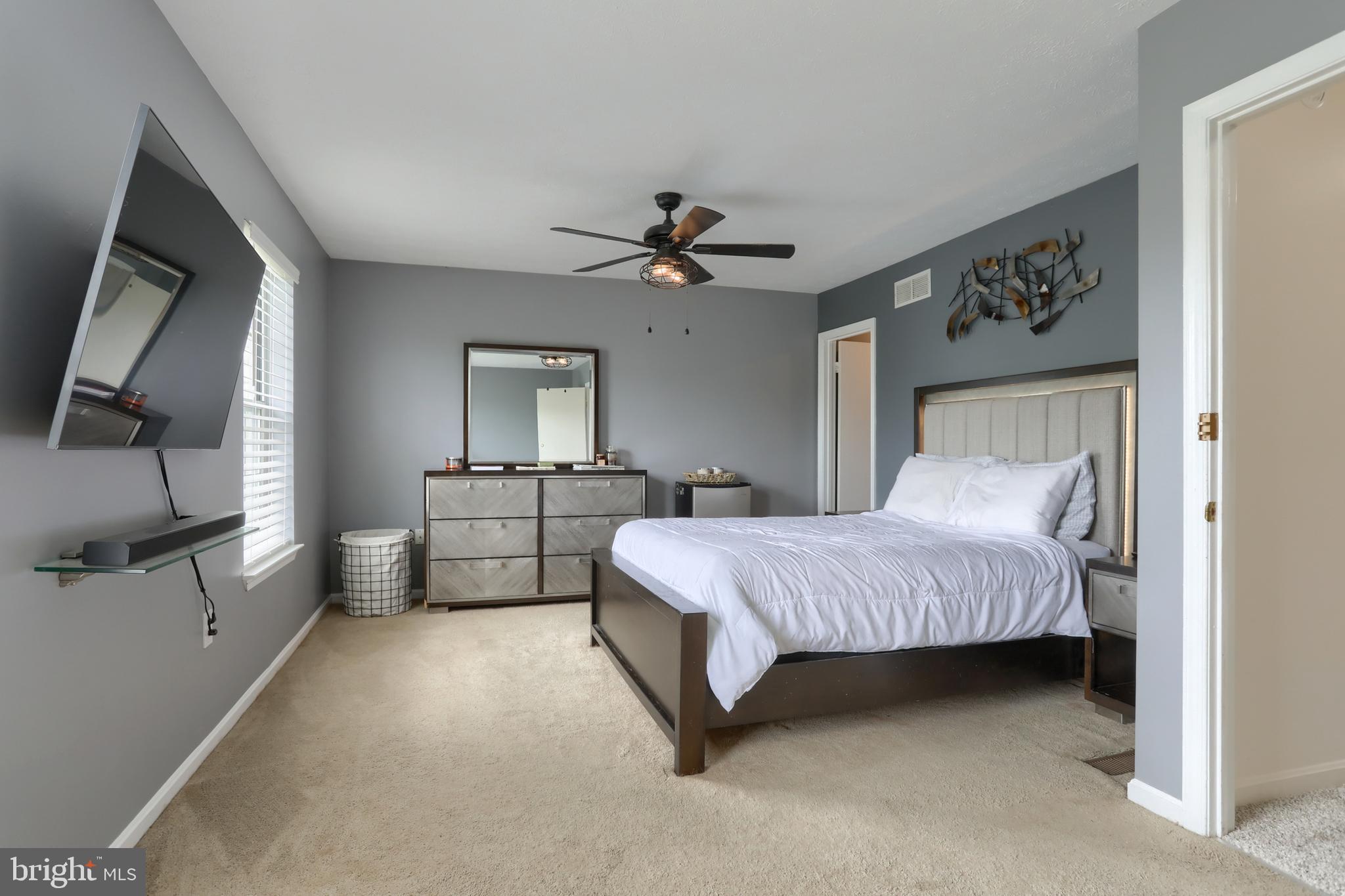 CHARTWOOD MANOR - Residential