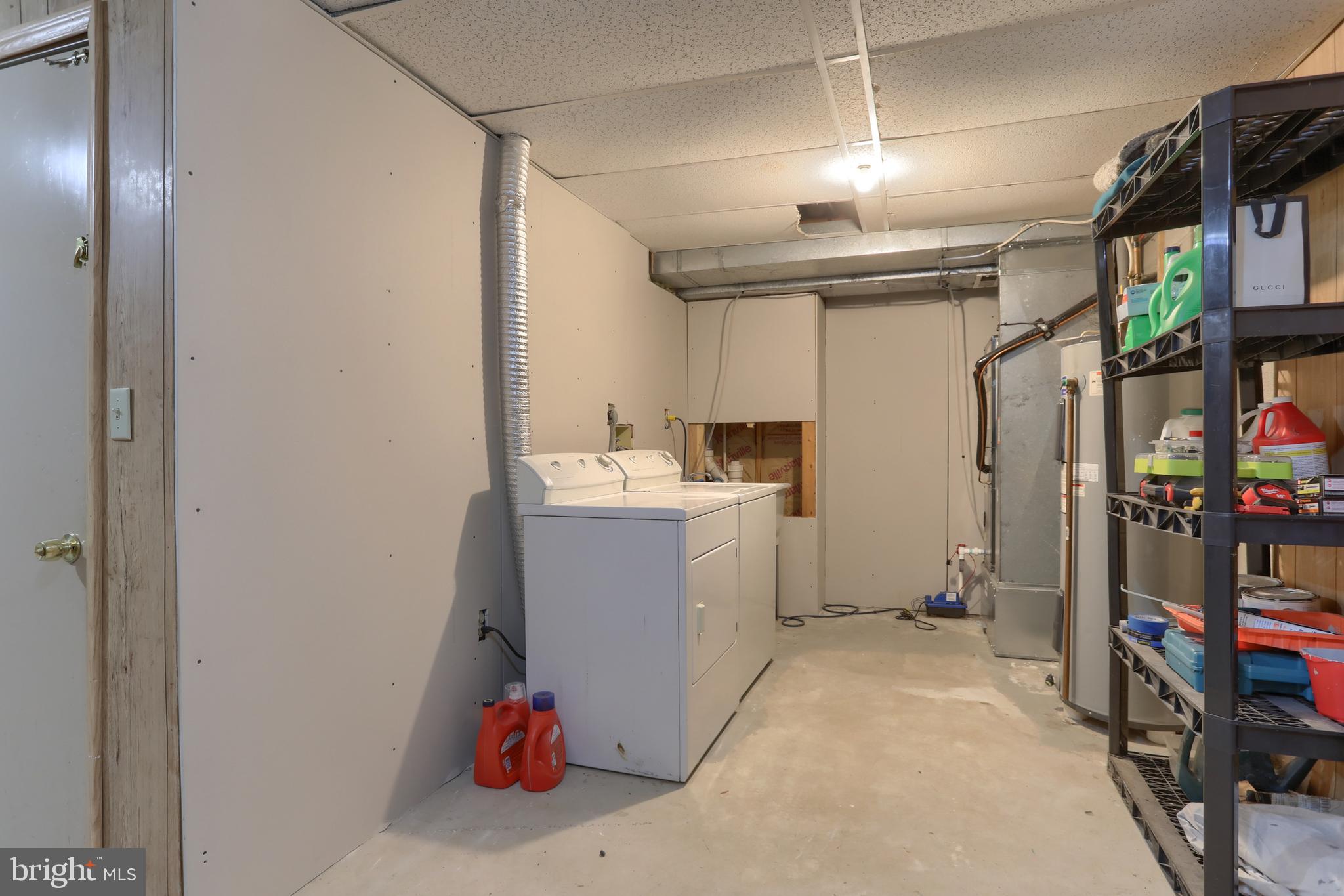 CHARTWOOD MANOR - Residential