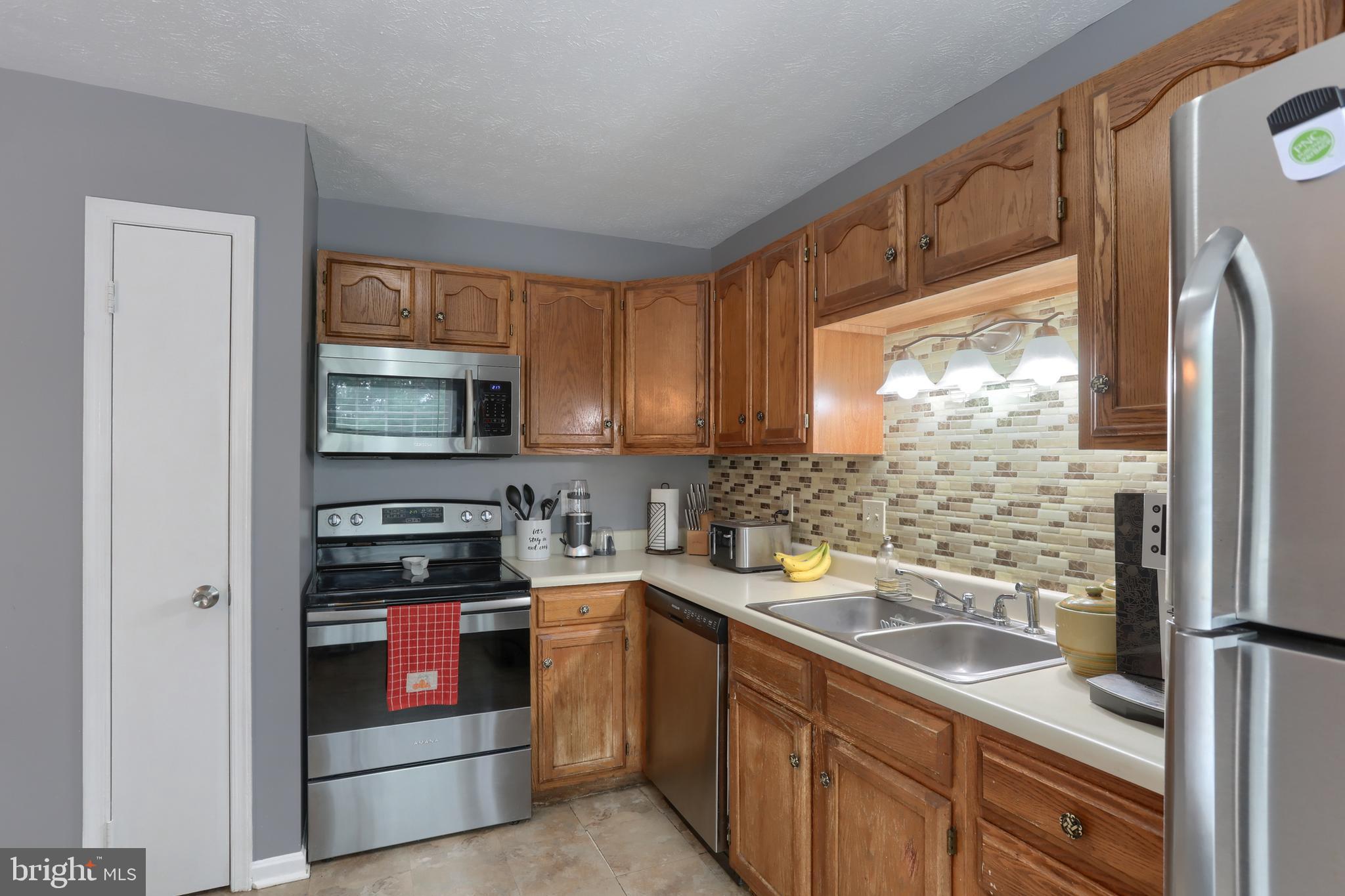 CHARTWOOD MANOR - Residential