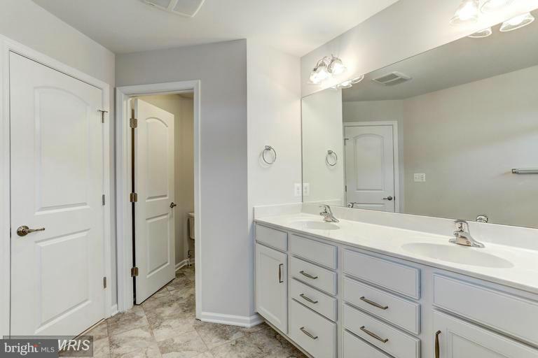 DAWKINS RIDGE/PEMBROOKE - Residential Lease