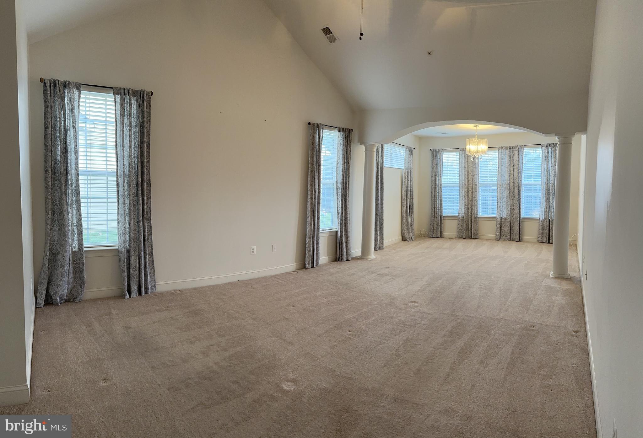 CENTRAL PARKE COLONIAL CHARLES - Residential