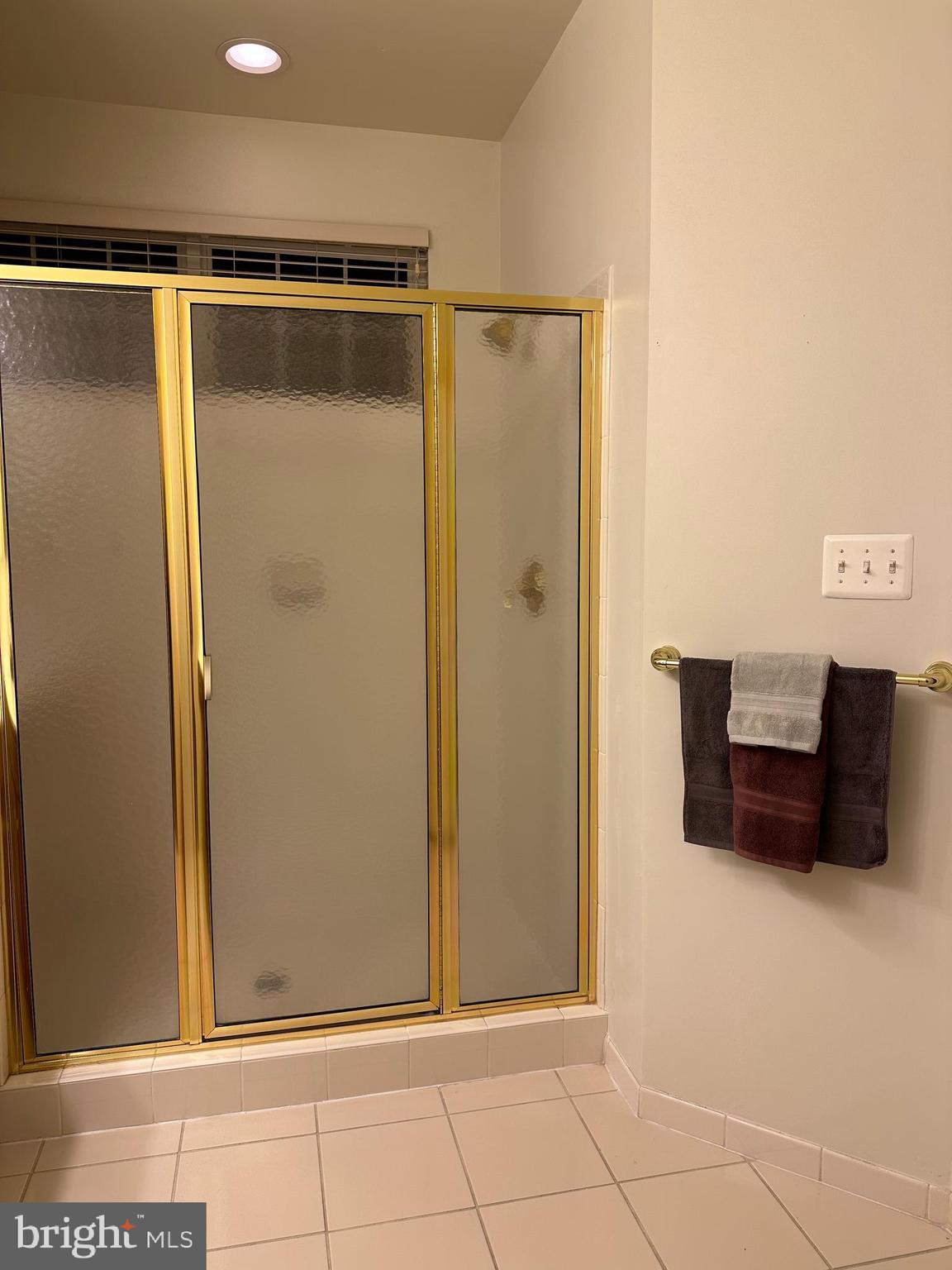 CENTRAL PARKE COLONIAL CHARLES - Residential