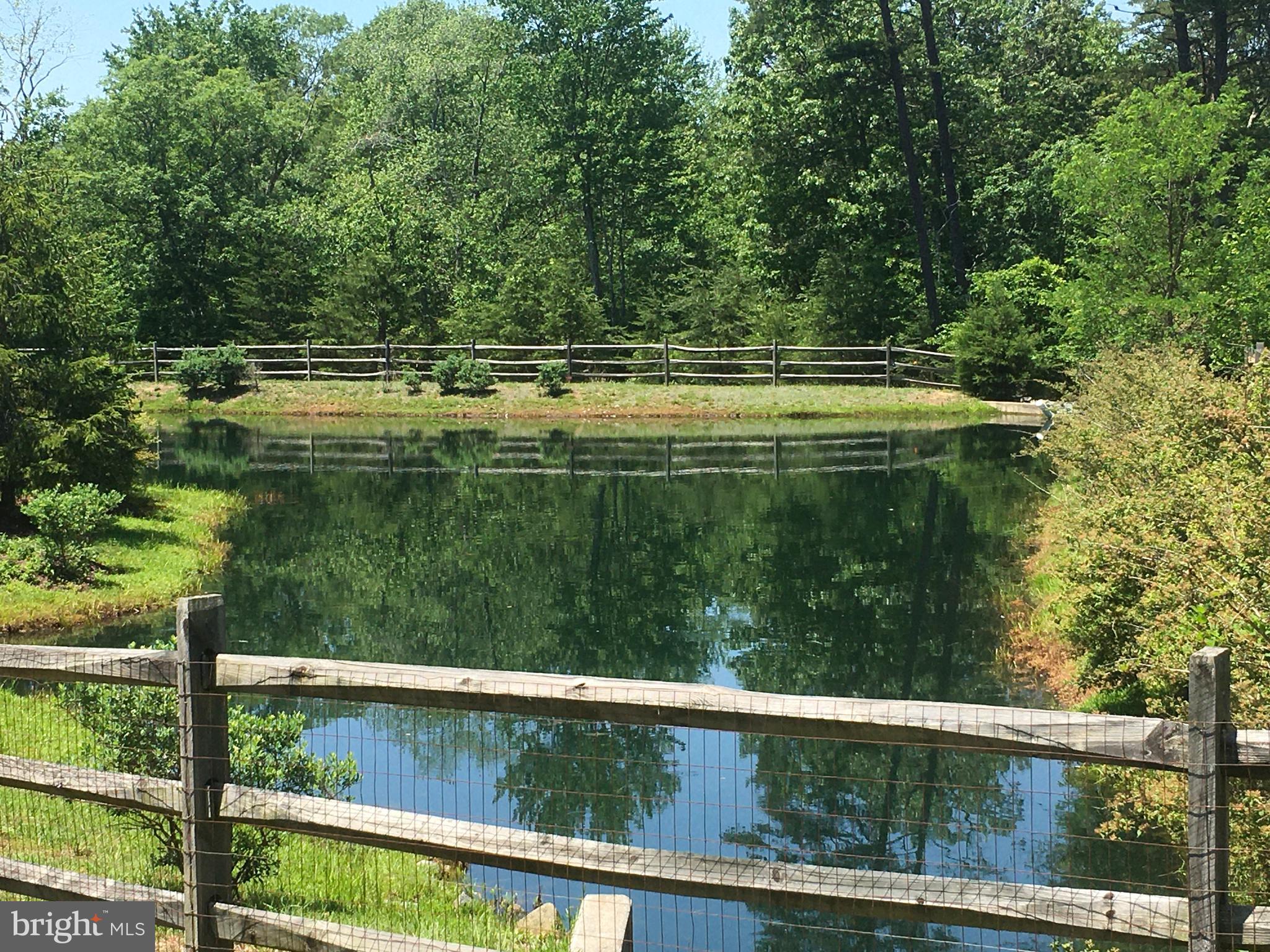 CENTRAL PARKE COLONIAL CHARLES - Residential