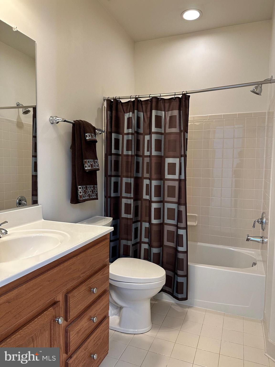 CENTRAL PARKE COLONIAL CHARLES - Residential