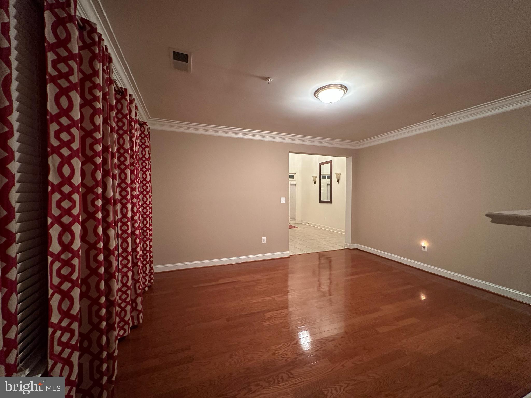 CENTRAL PARKE COLONIAL CHARLES - Residential