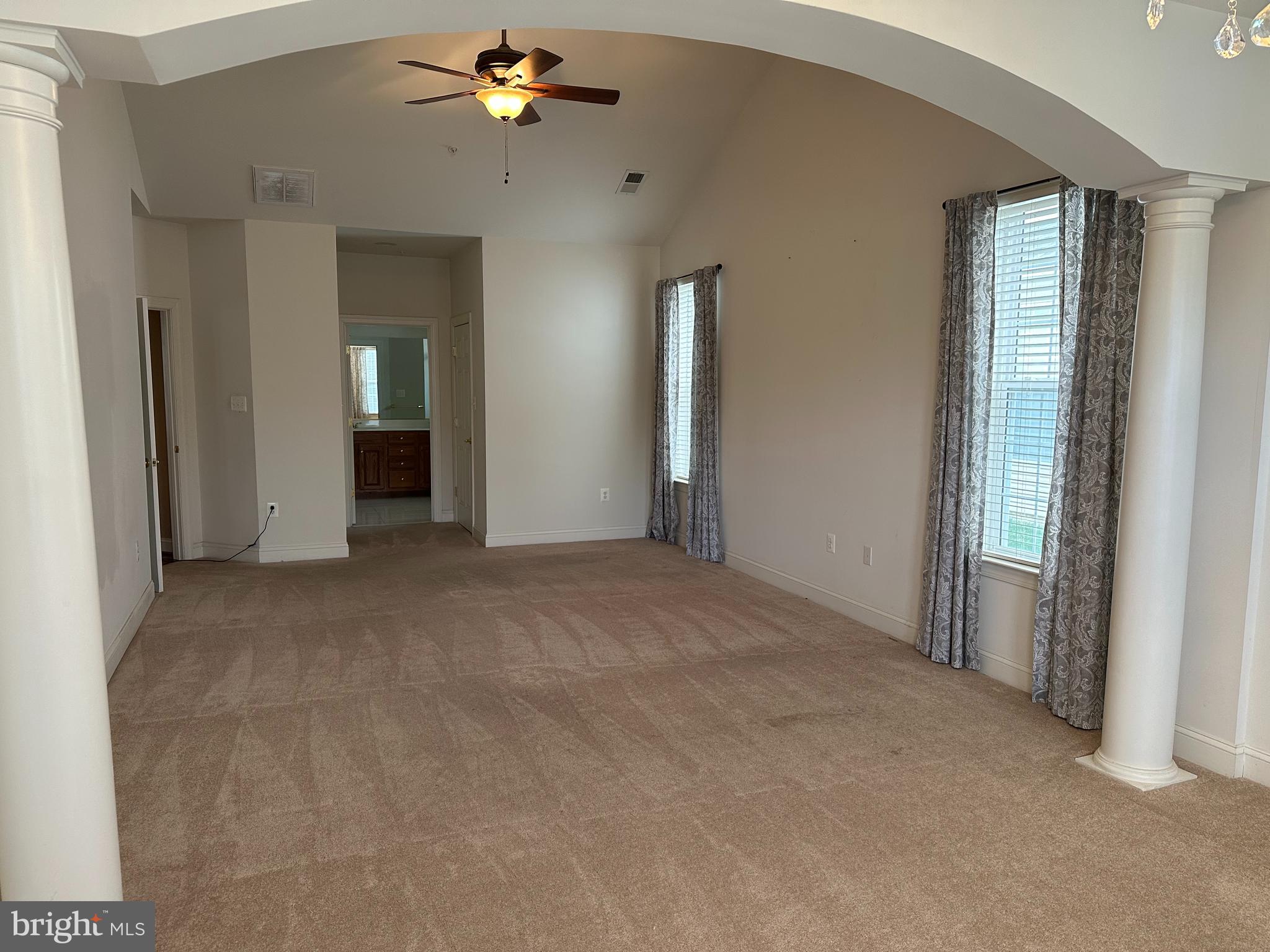 CENTRAL PARKE COLONIAL CHARLES - Residential