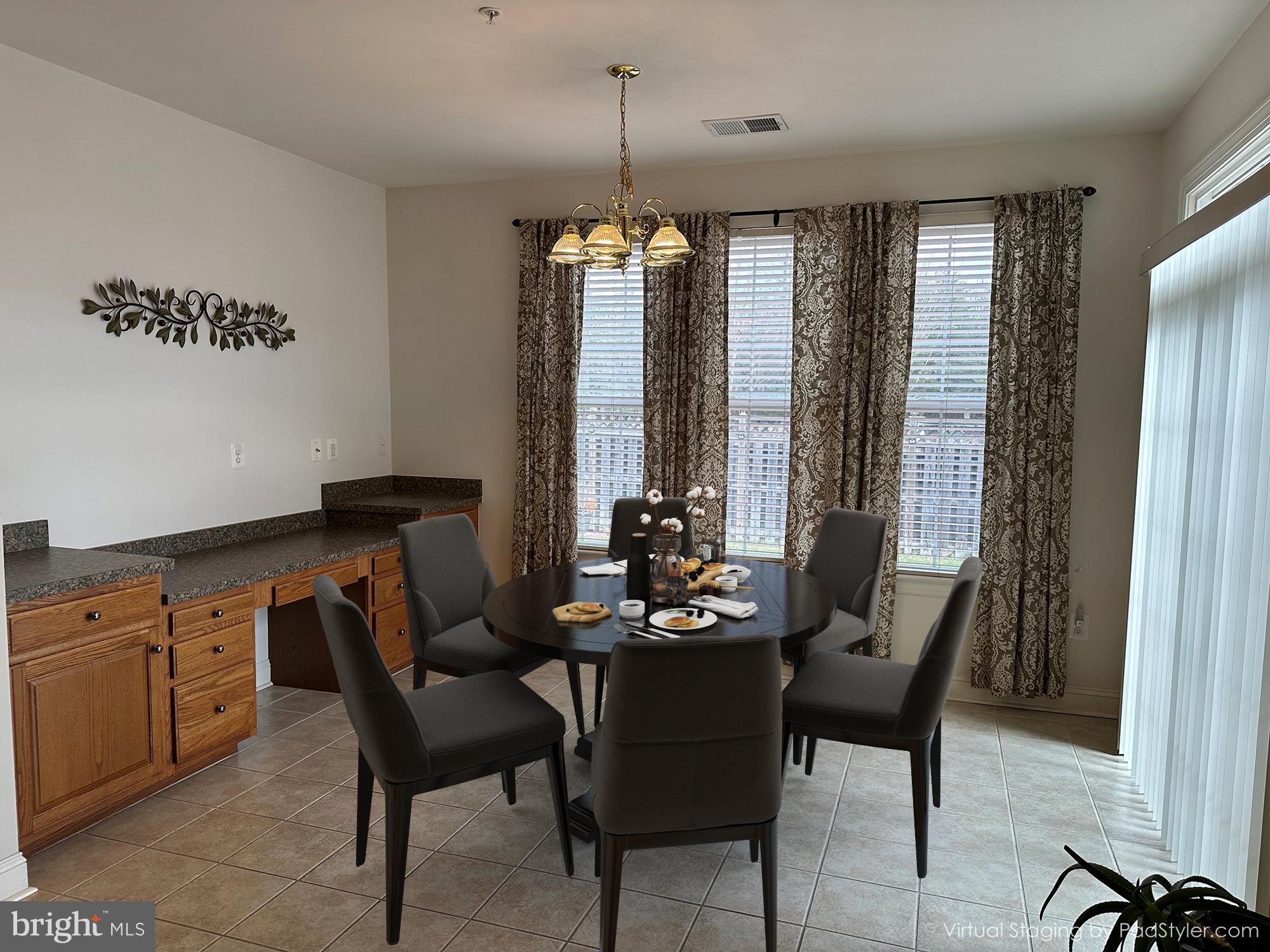 CENTRAL PARKE COLONIAL CHARLES - Residential