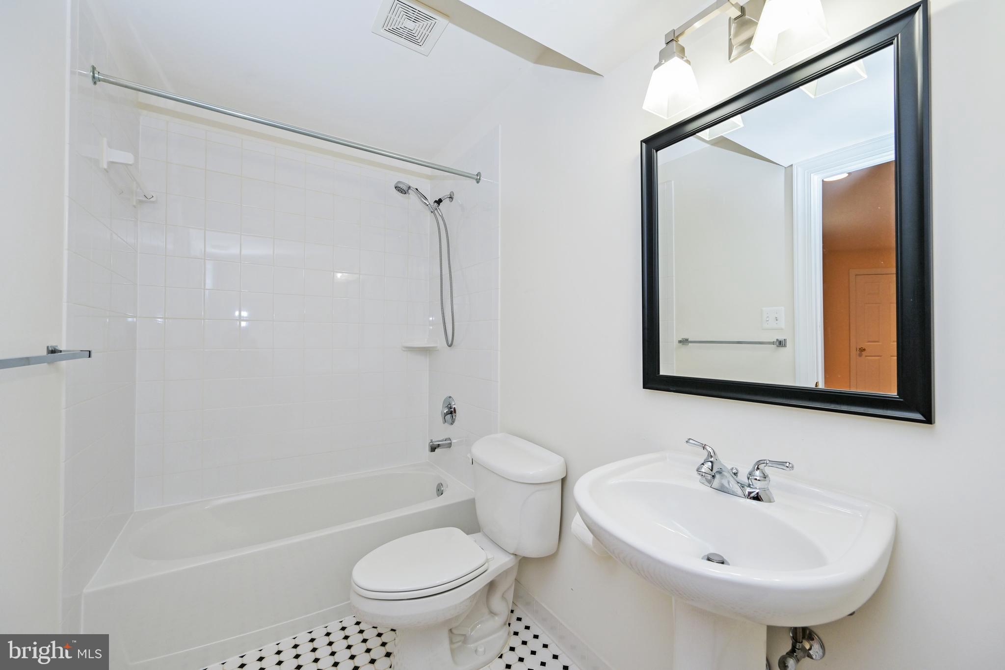 GLEBEWOOD - Residential