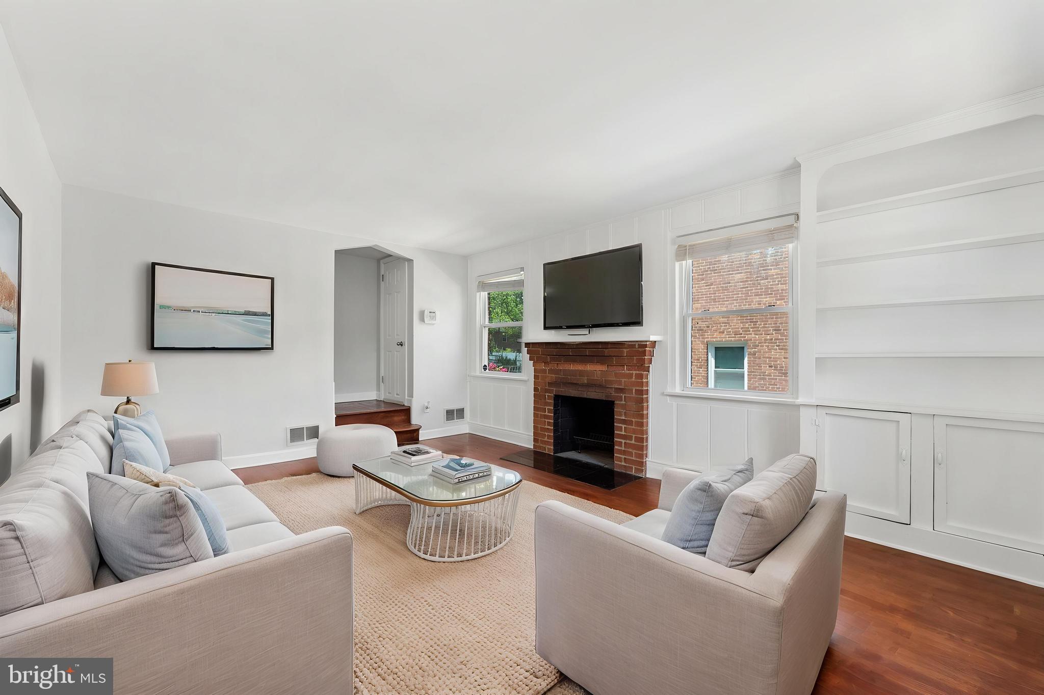 4826 WOODLAWN DRIVE