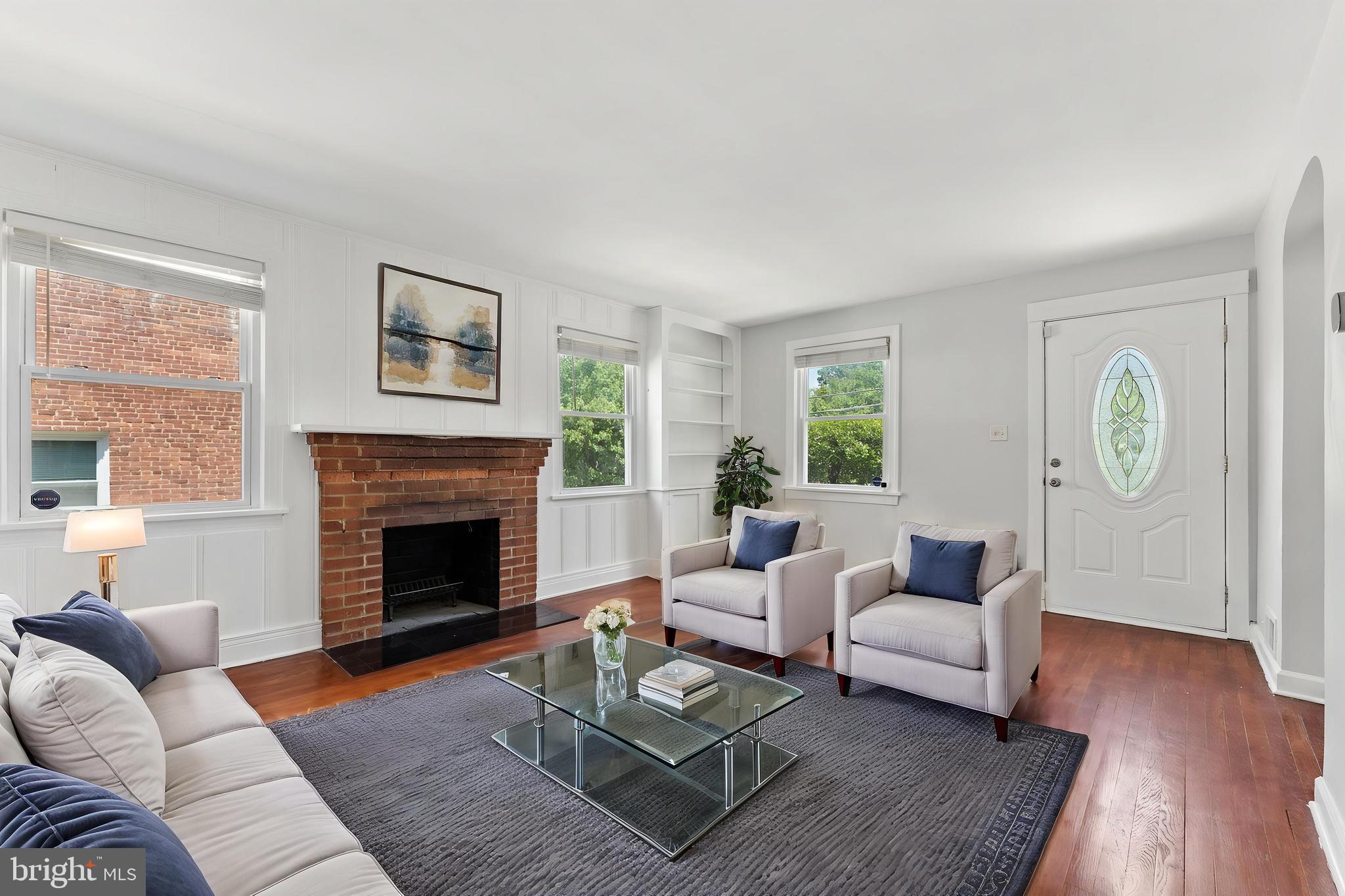 4826 WOODLAWN DRIVE