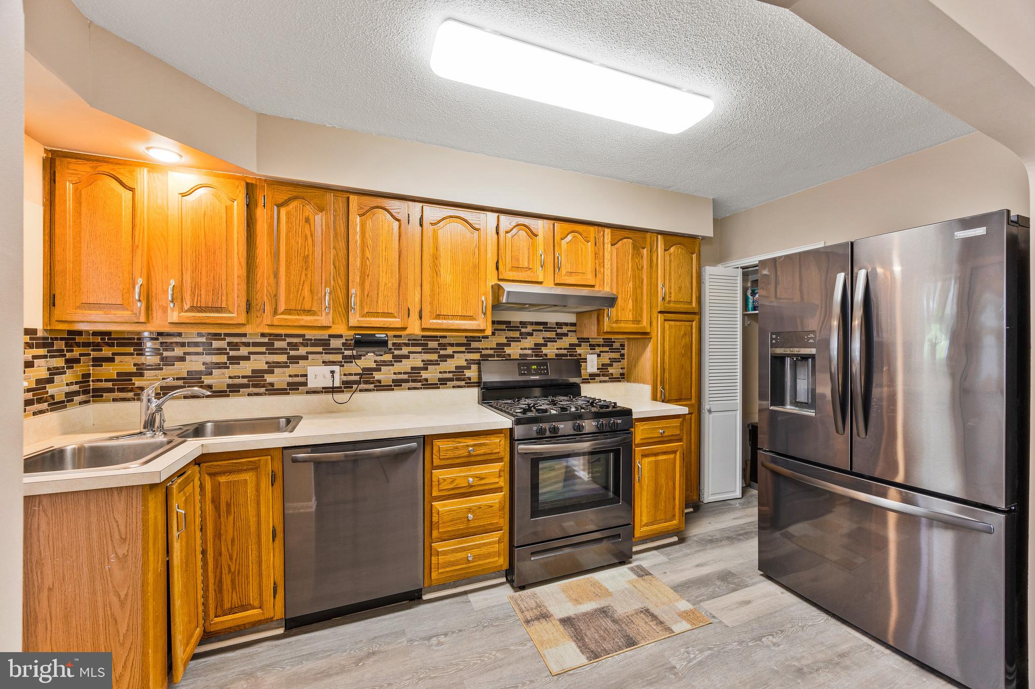 BALLARD GARDENS - Residential