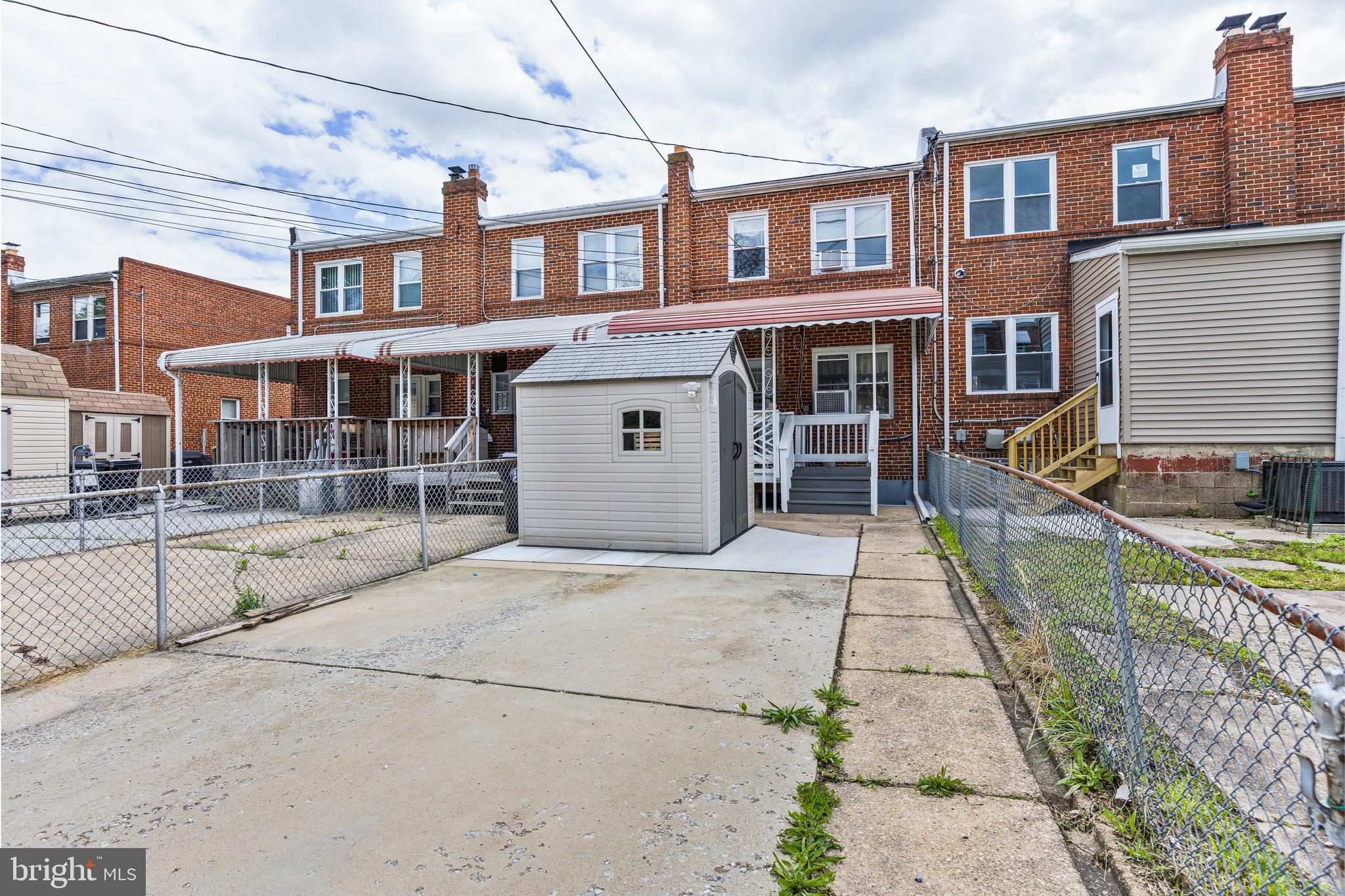 BALLARD GARDENS - Residential