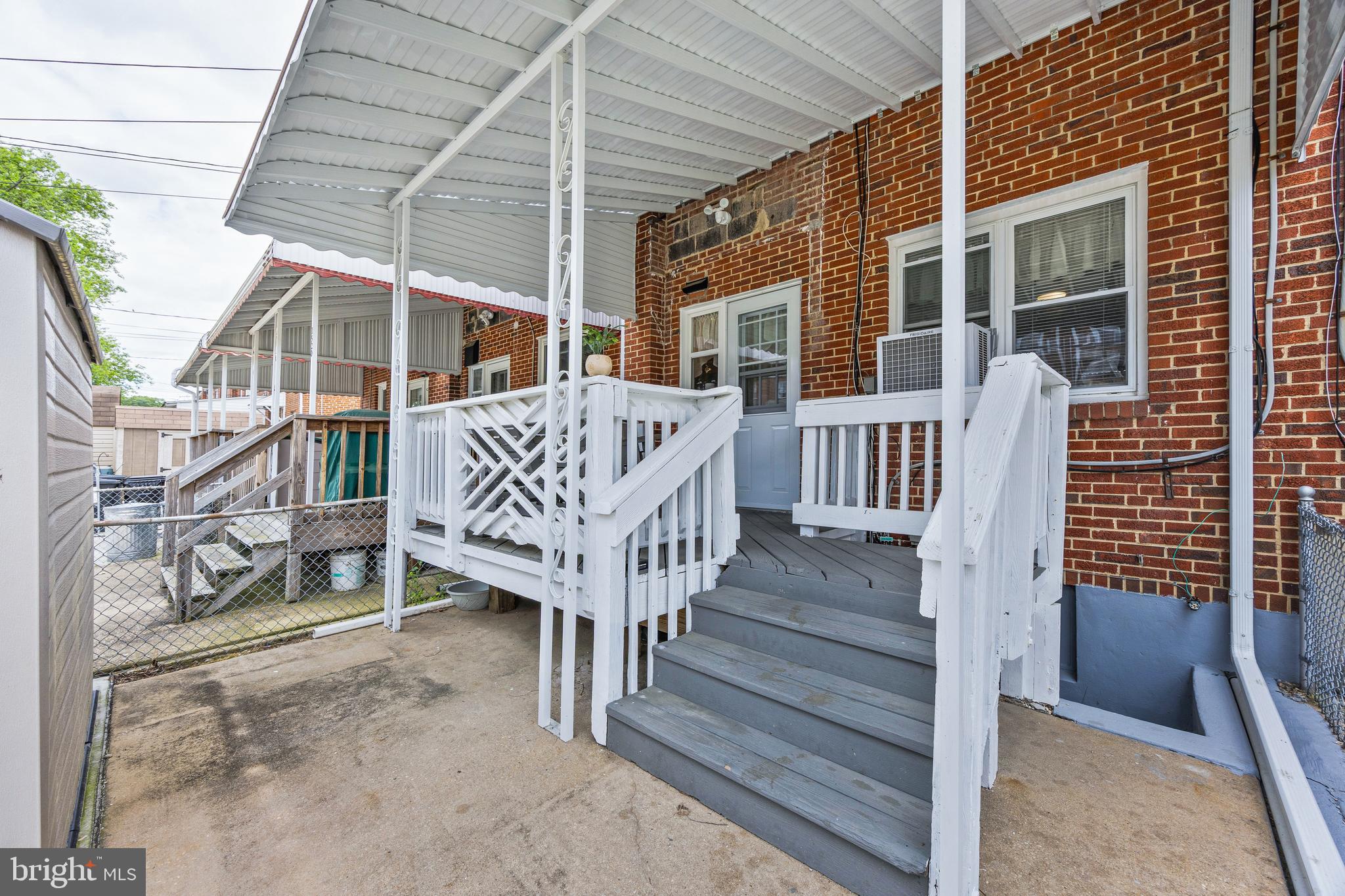 BALLARD GARDENS - Residential