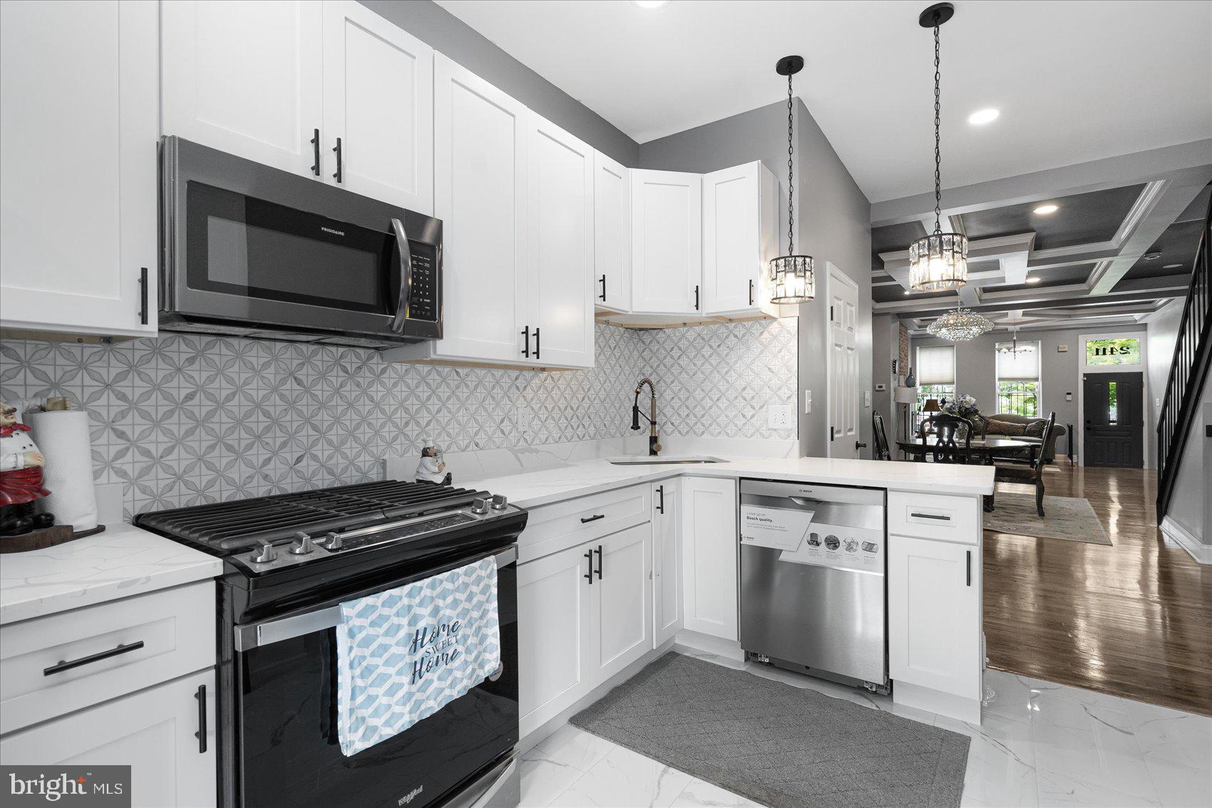 CHARLES VILLAGE - Residential