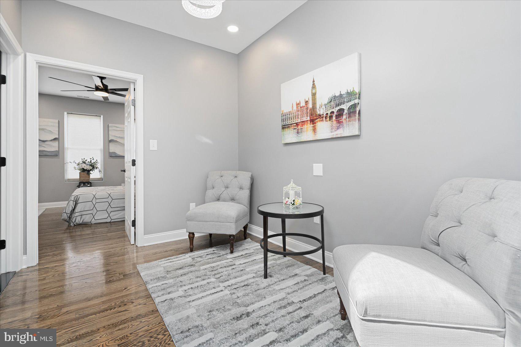 CHARLES VILLAGE - Residential