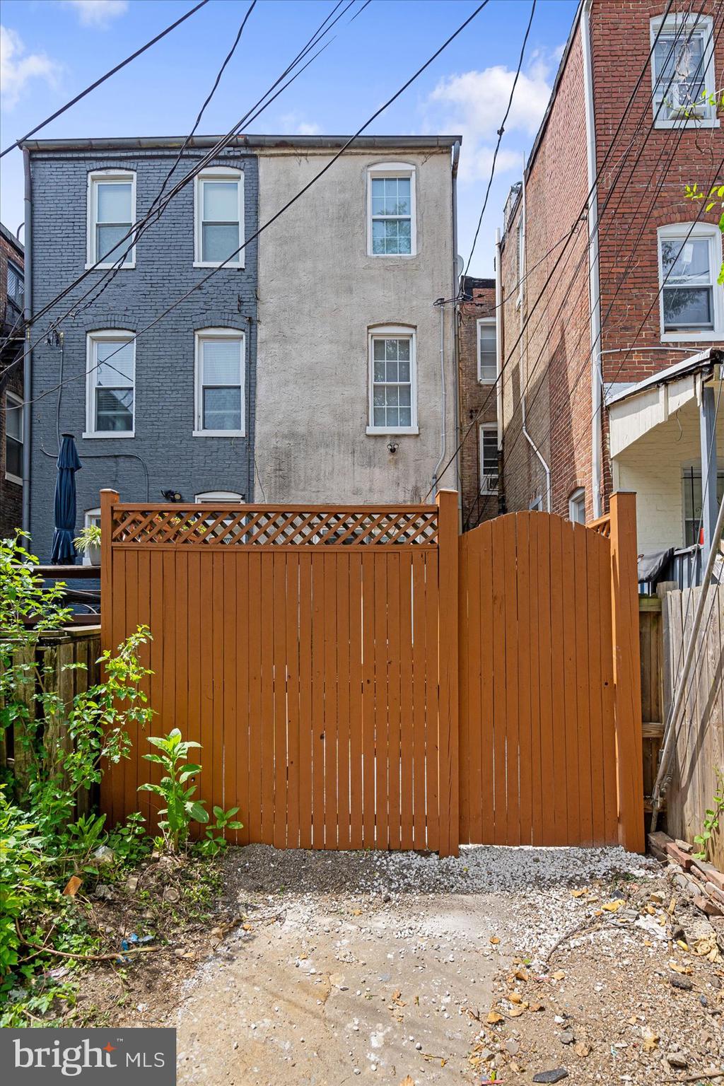 CHARLES VILLAGE - Residential