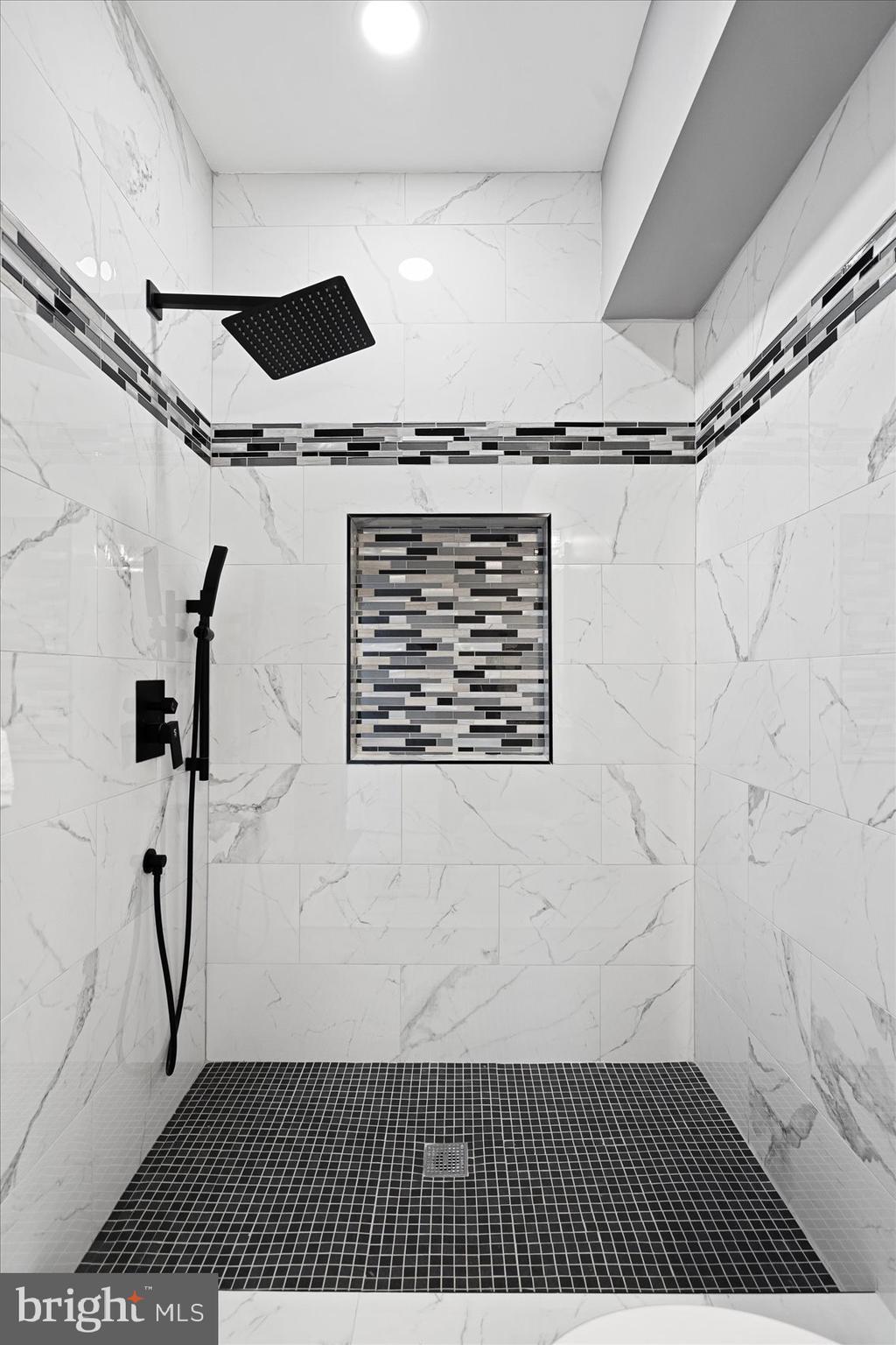 CHARLES VILLAGE - Residential