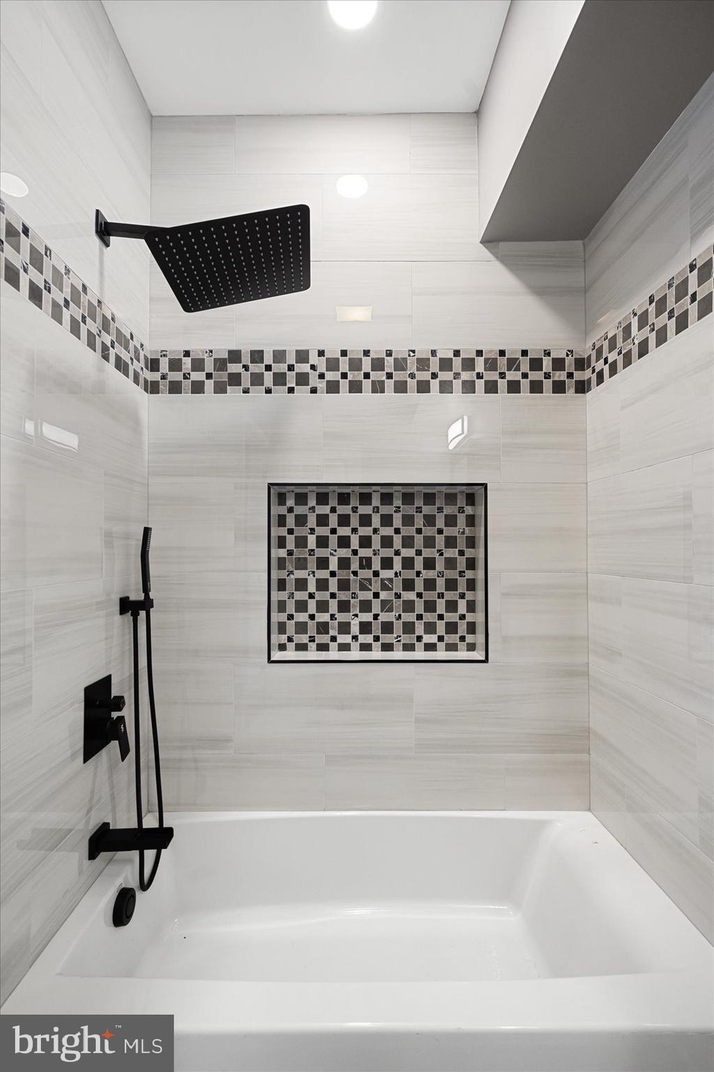 CHARLES VILLAGE - Residential