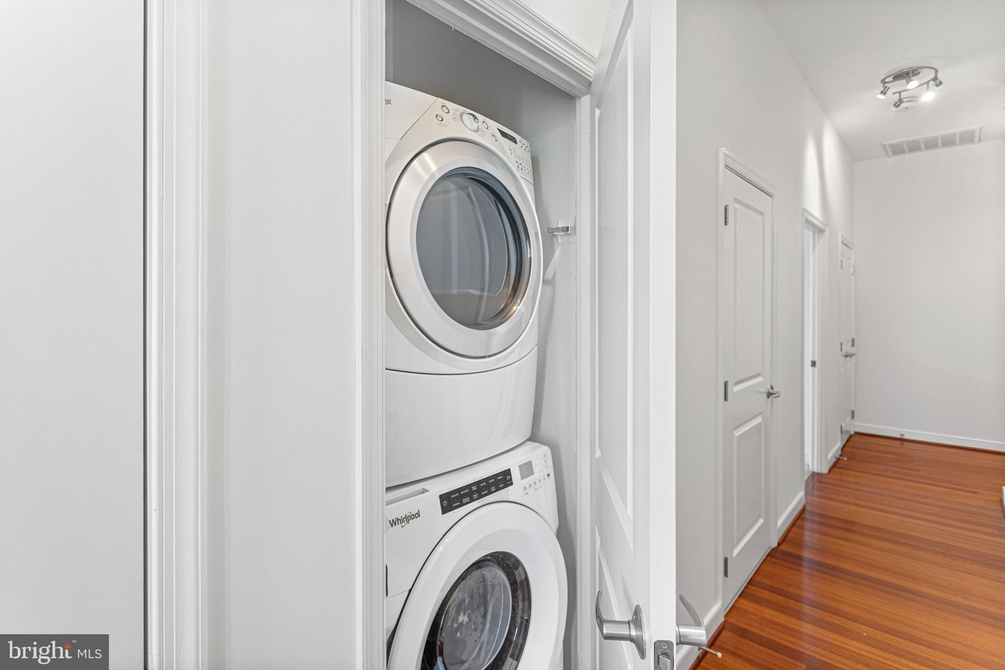 NATIONAL HARBOR - Residential Lease