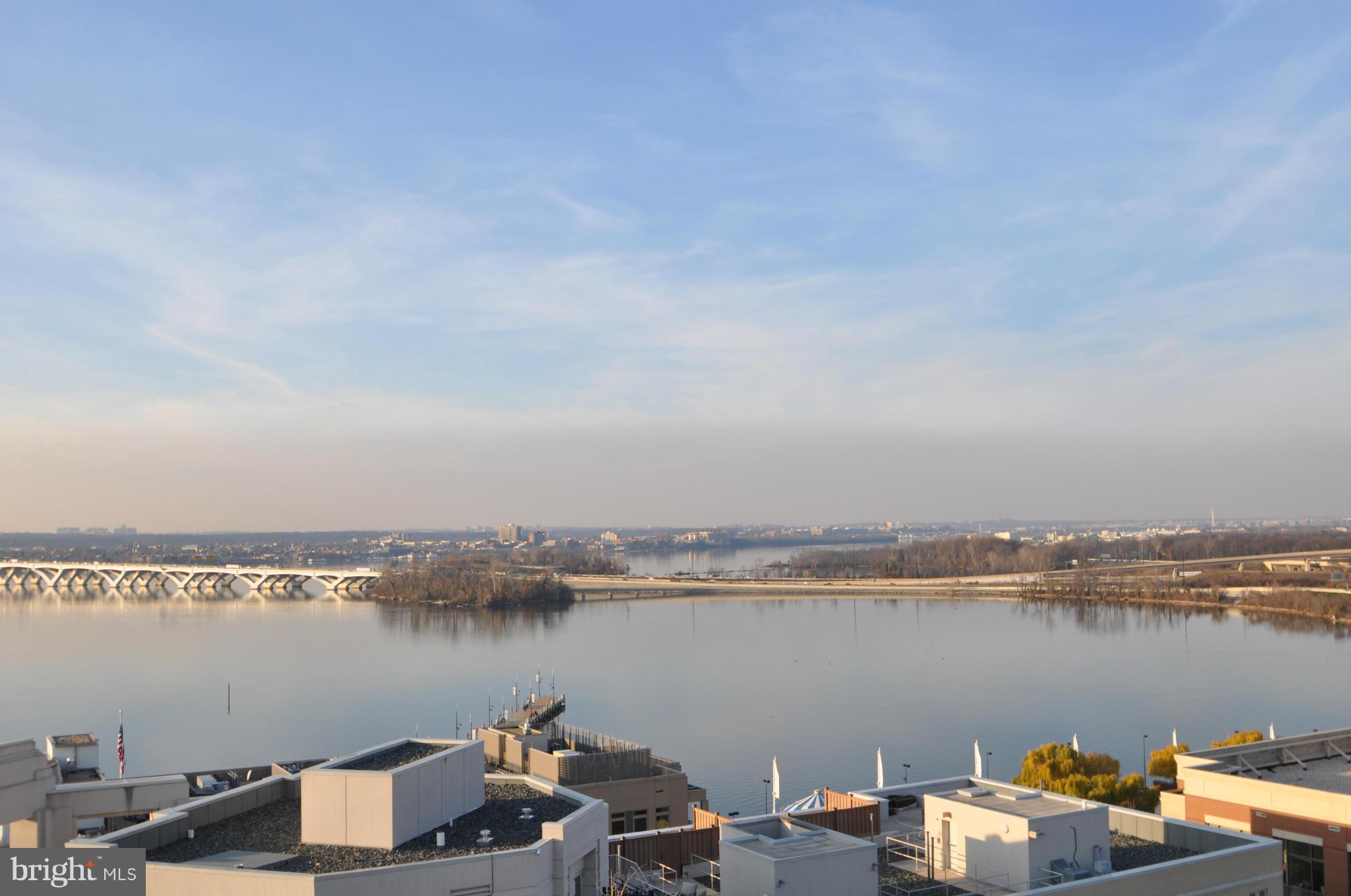 NATIONAL HARBOR - Residential Lease