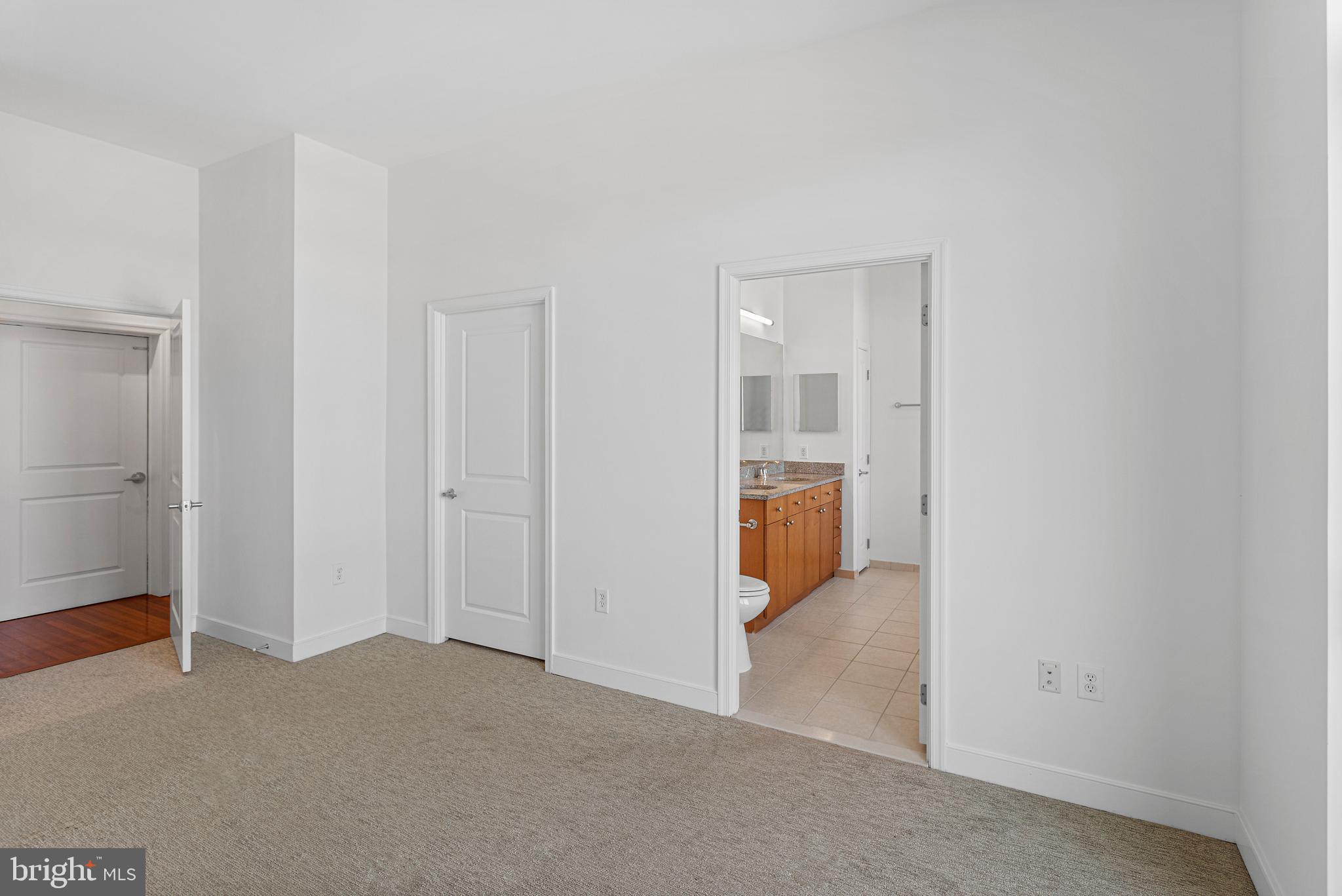 NATIONAL HARBOR - Residential Lease