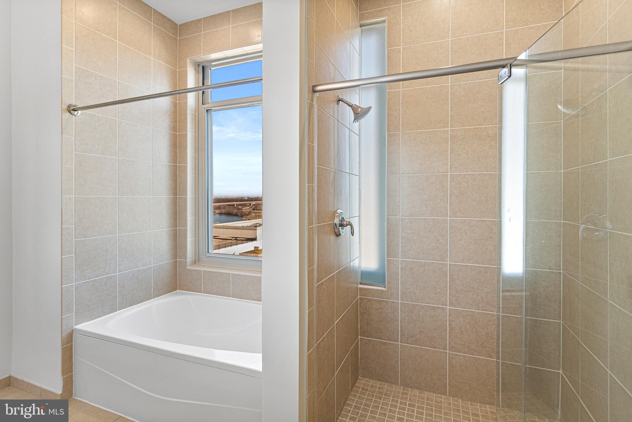 NATIONAL HARBOR - Residential Lease