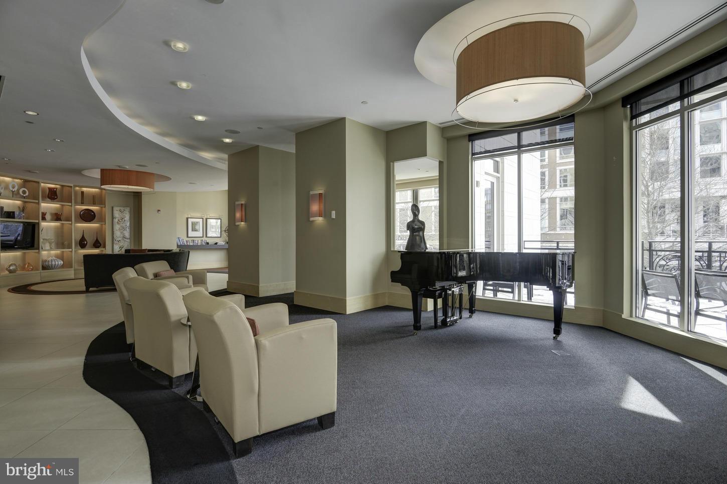 NATIONAL HARBOR - Residential Lease