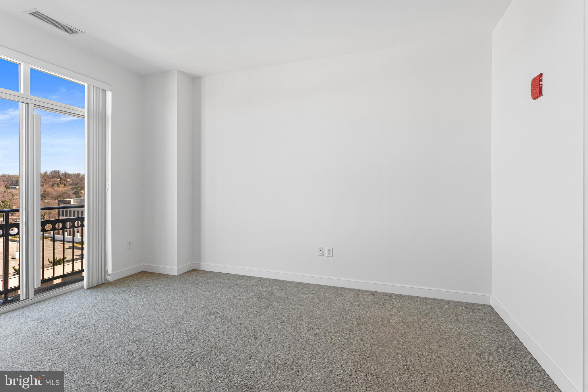 NATIONAL HARBOR - Residential Lease