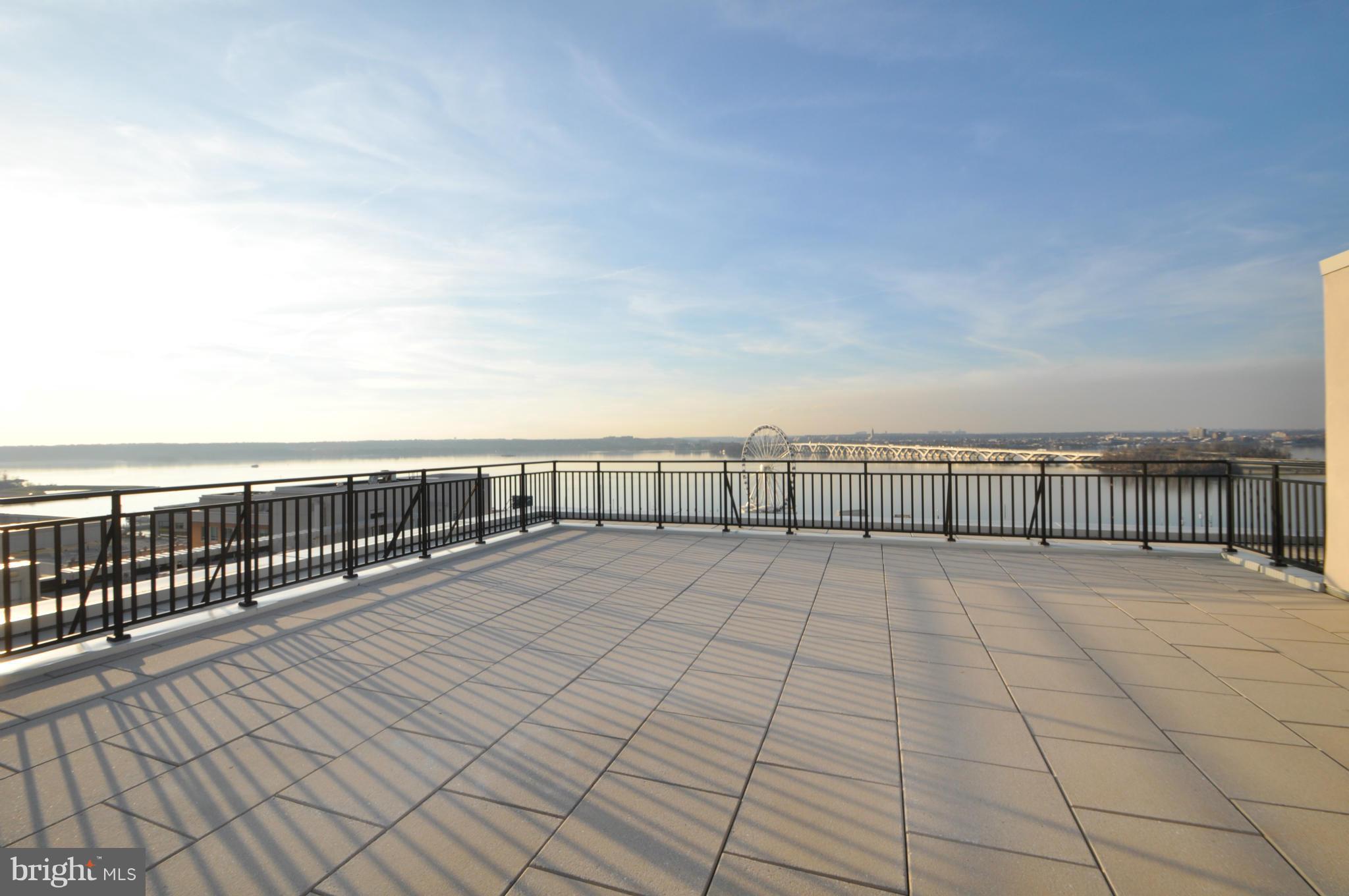 NATIONAL HARBOR - Residential Lease