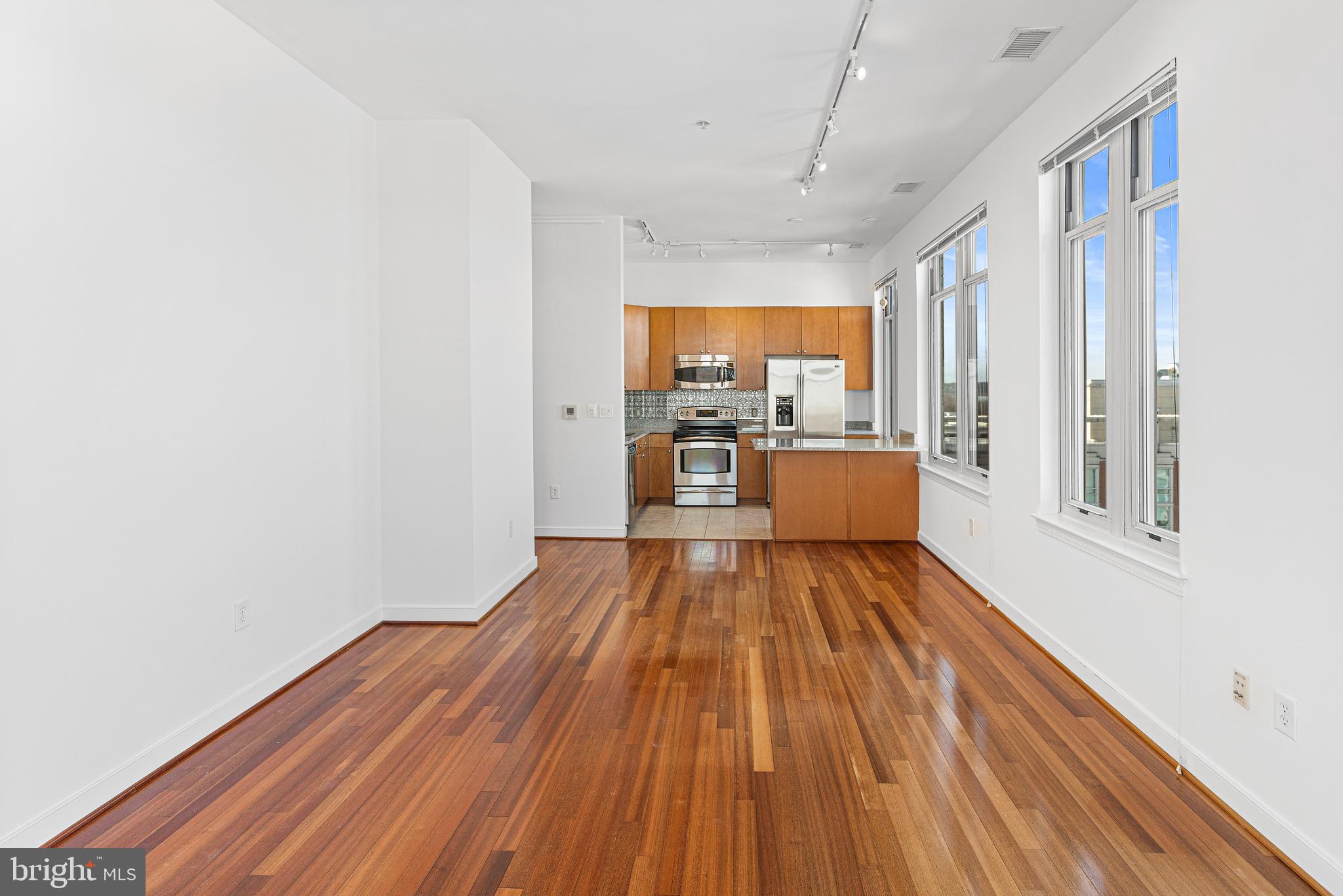 NATIONAL HARBOR - Residential Lease