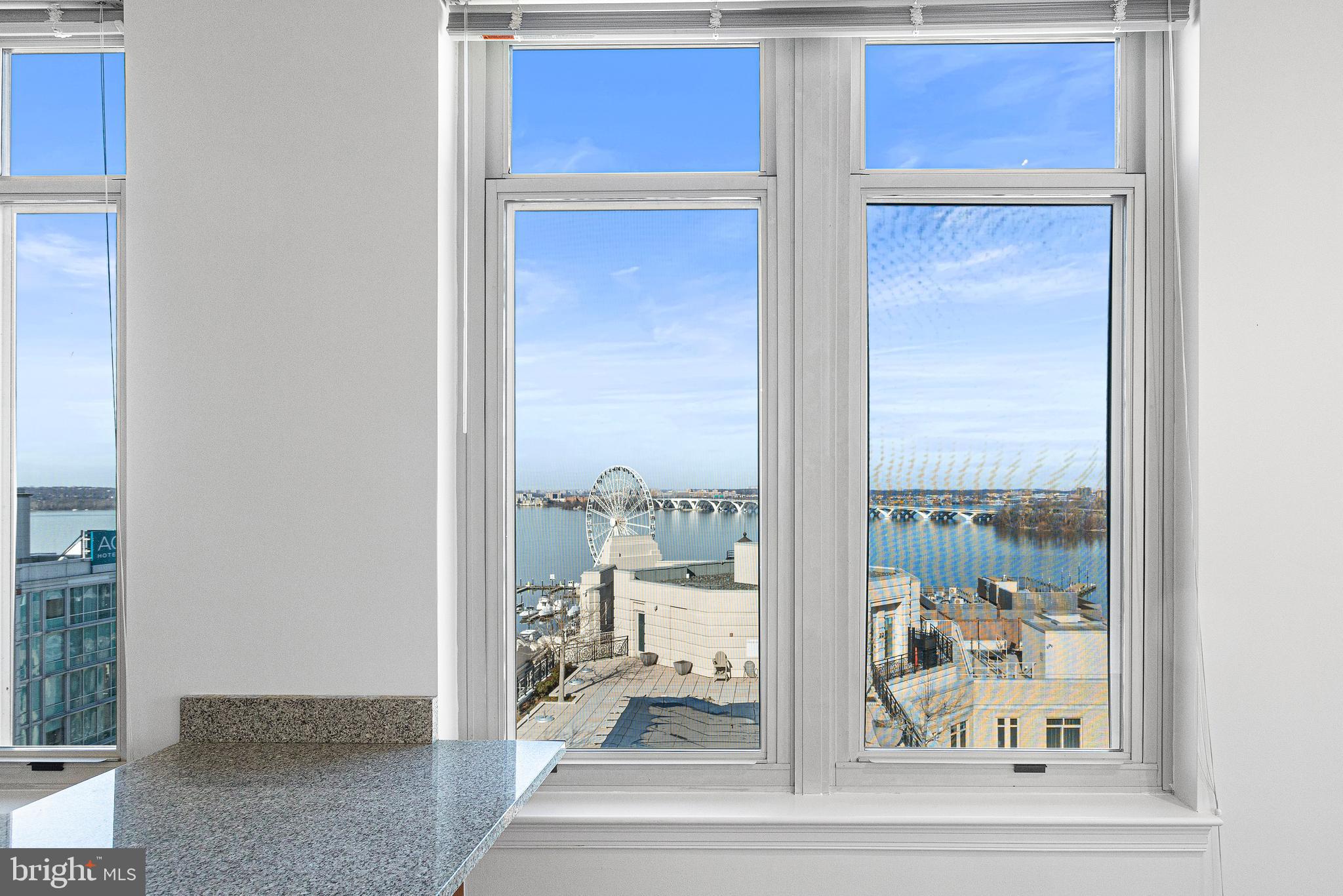 NATIONAL HARBOR - Residential Lease