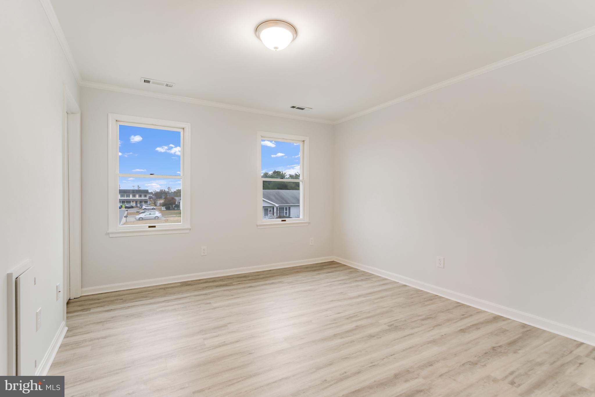 SHIPBUILDERS VILLAGE - Residential