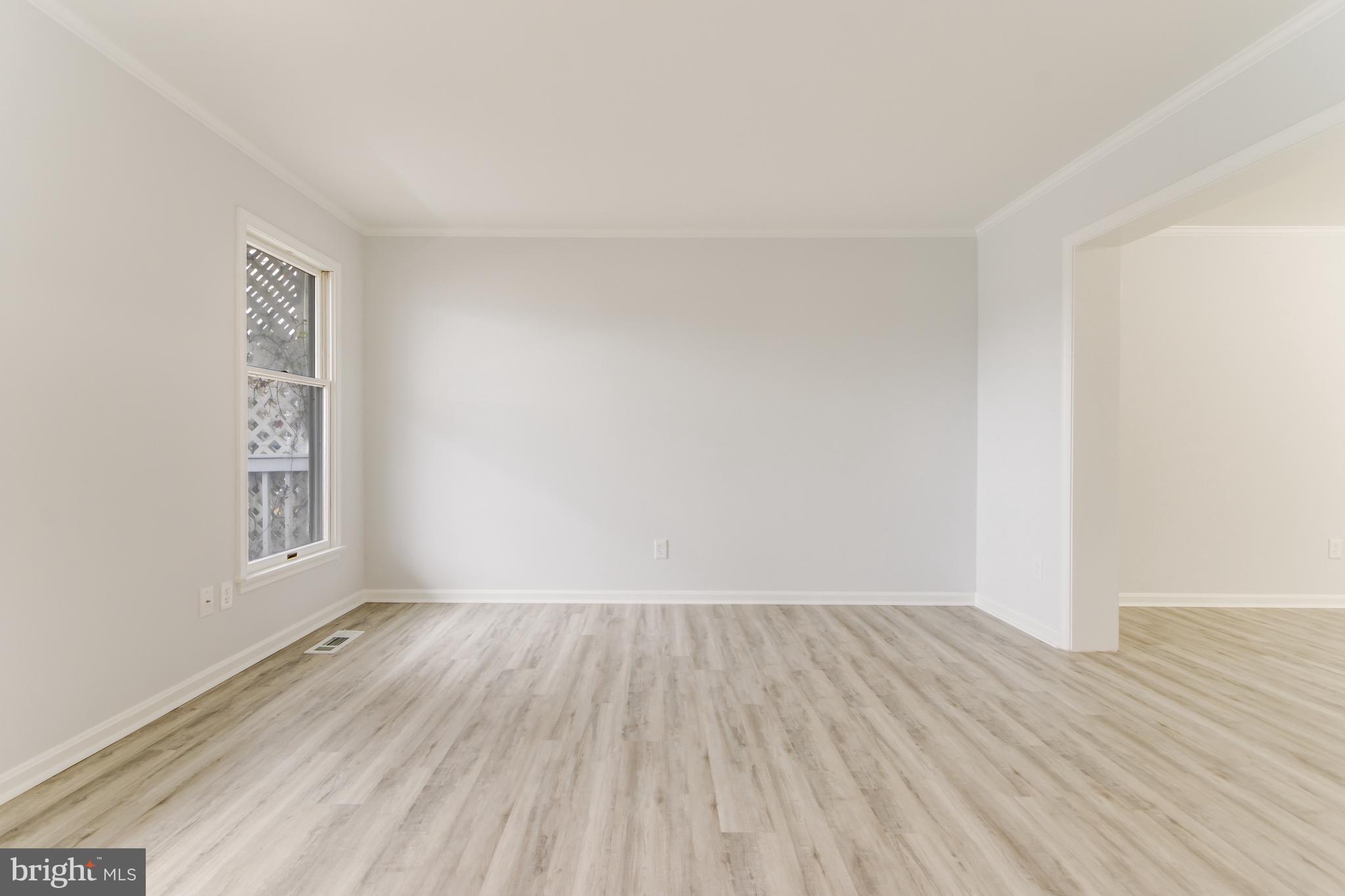 116 S SPINNAKER LANE