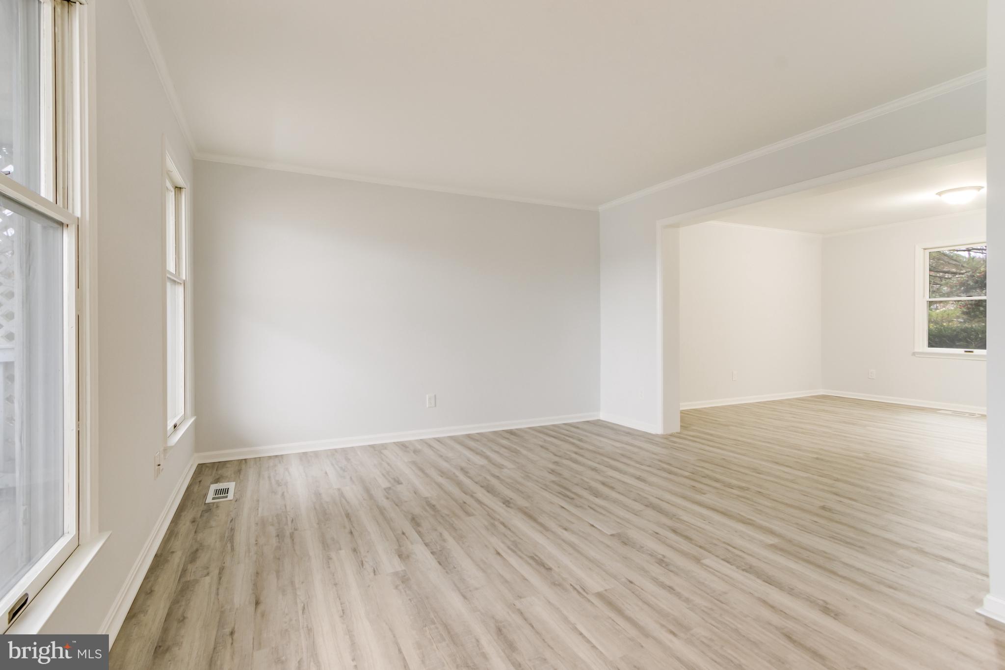 116 S SPINNAKER LANE